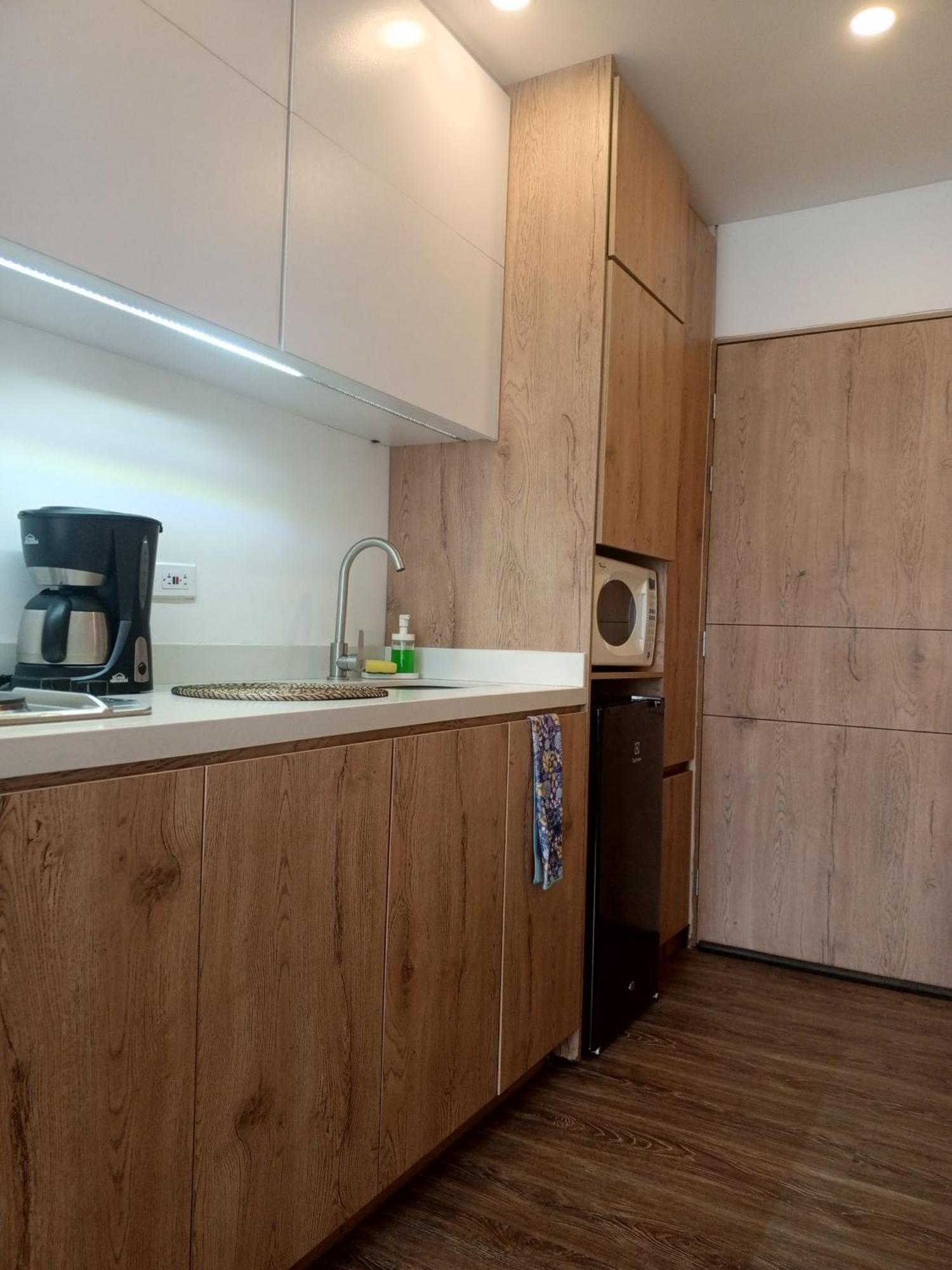 Apartment Soul Santa Barbara Executive, Wifi 300 Megas, Big Queen Size Bed, Smart Tv Netflix, Walking Distance To Unicentro Mall, Starbucks In Front Of The Building, Location Bogota
