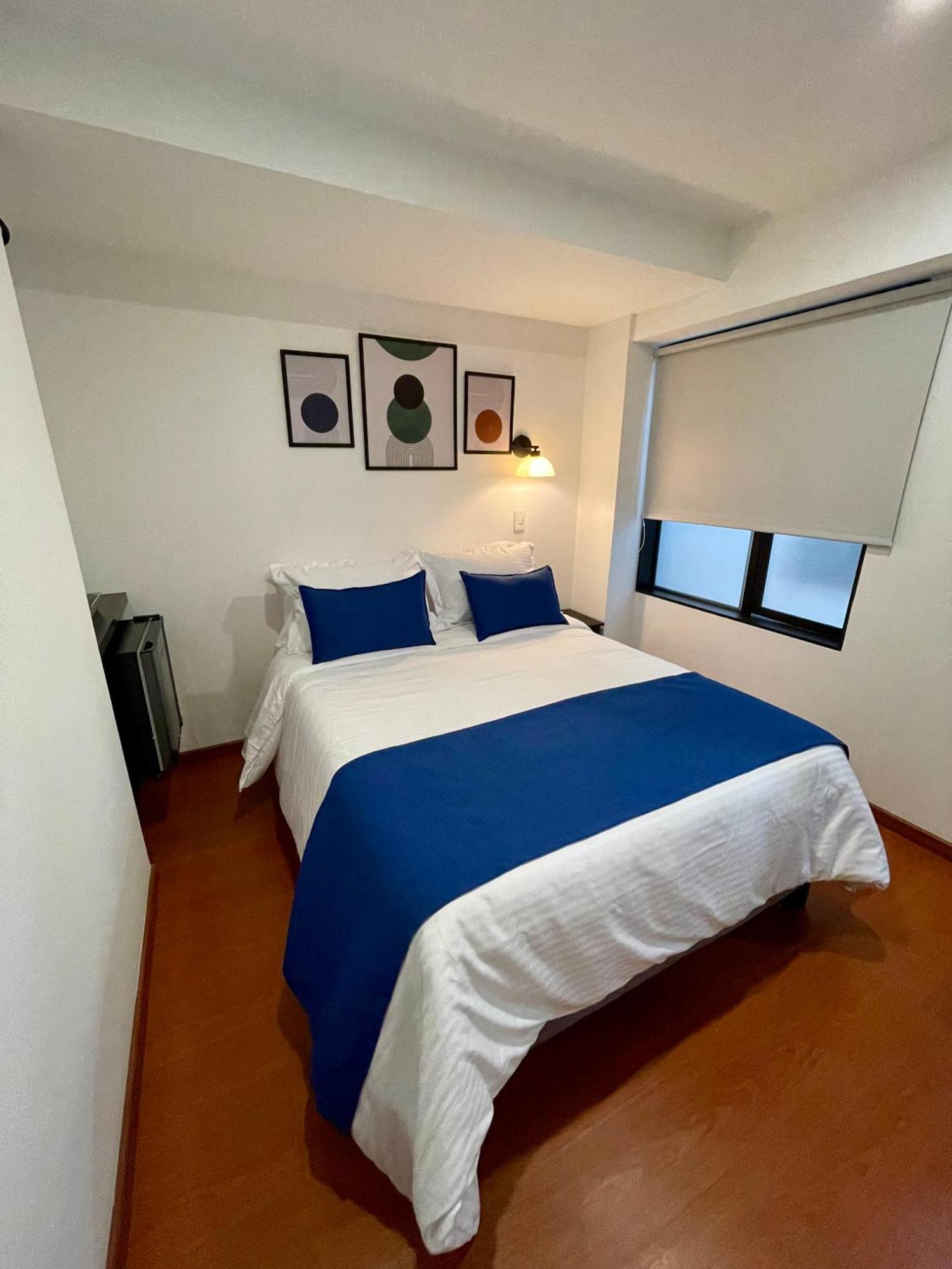 Embajada 44 Hotel