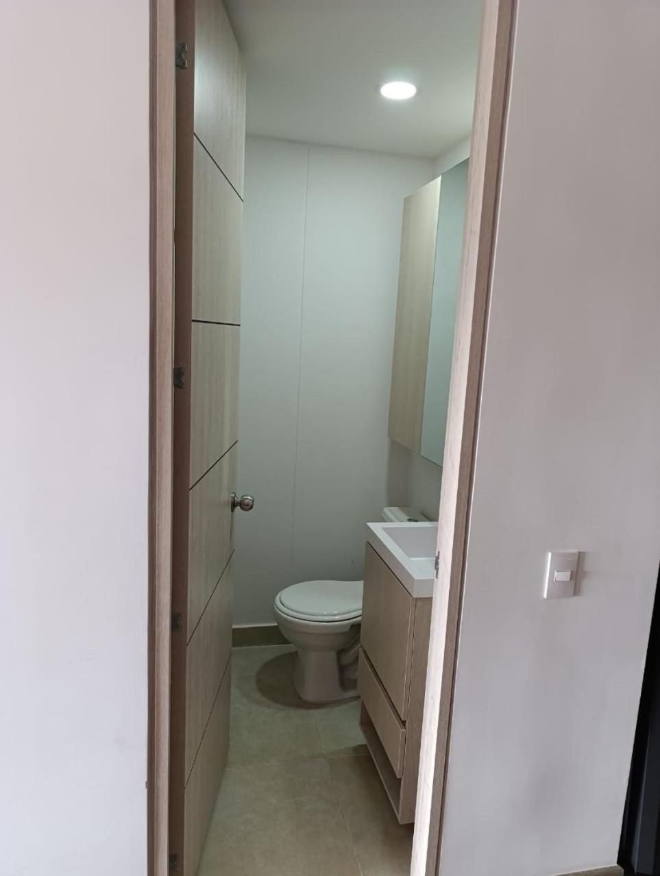 Comodo Tipo Loft En El Centro De 28 Apartamento *