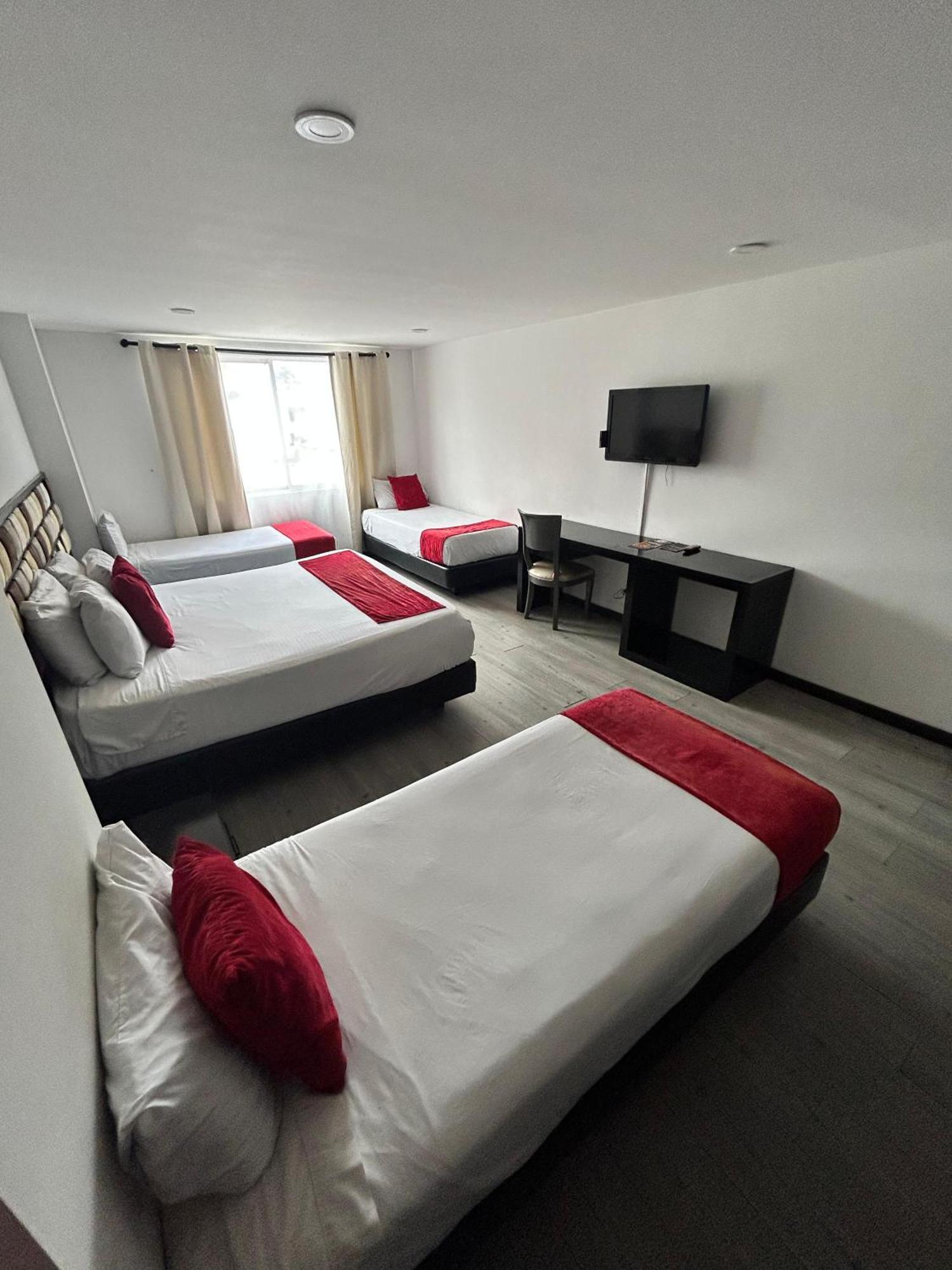 Ariston Hotel