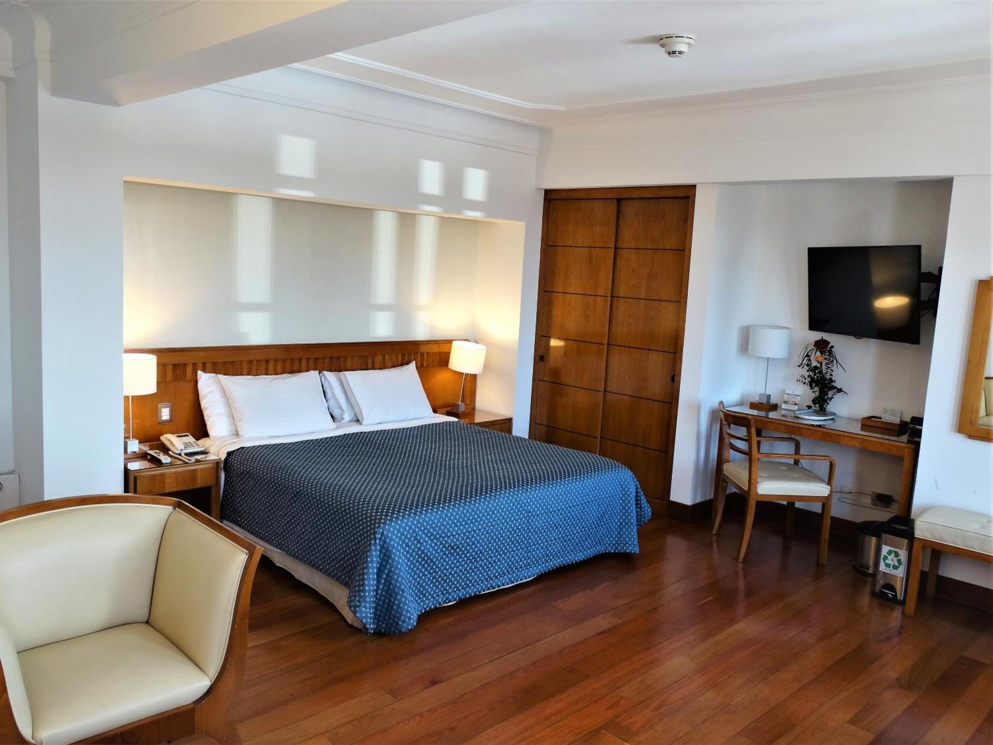De La Opera Hotel