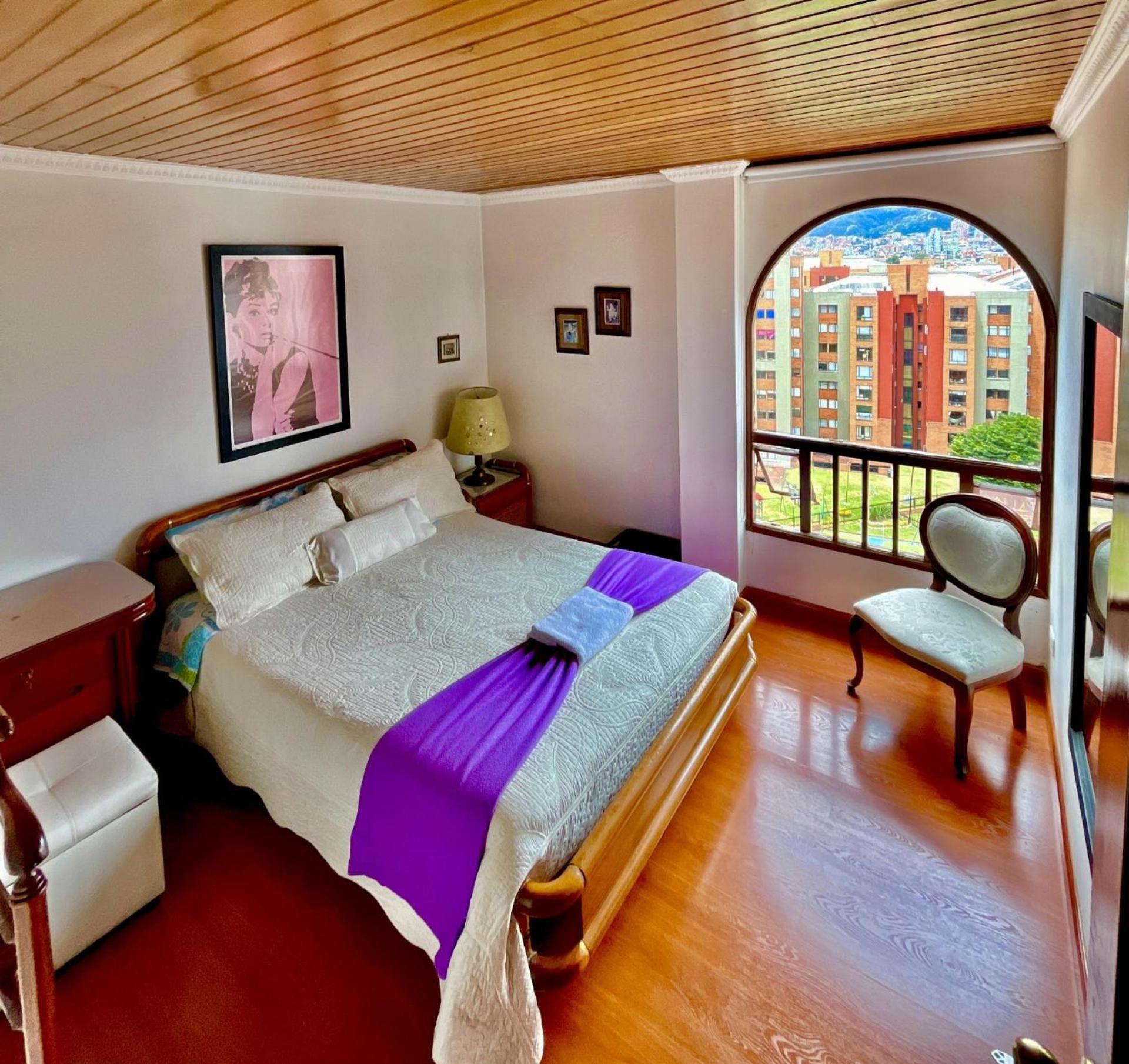 Elias Di Caprio - - Homestay Bogota