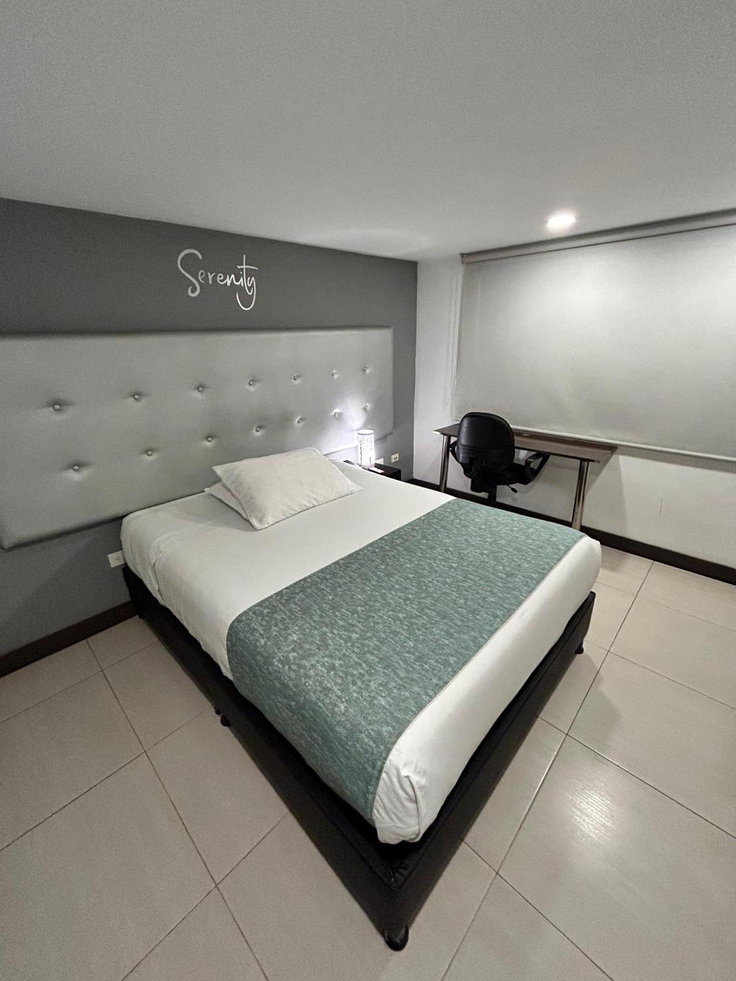 Hotel Aw Serenity Ferial Bogota