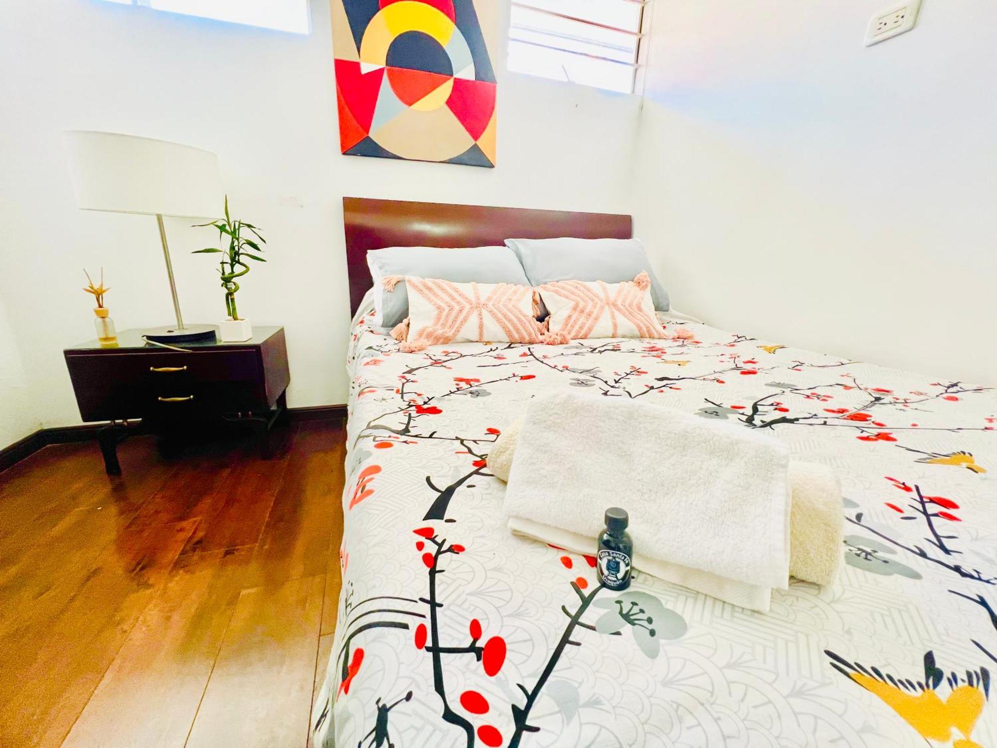 Apartaestudio En Usaquen Junto A Clinica Santa Fe *