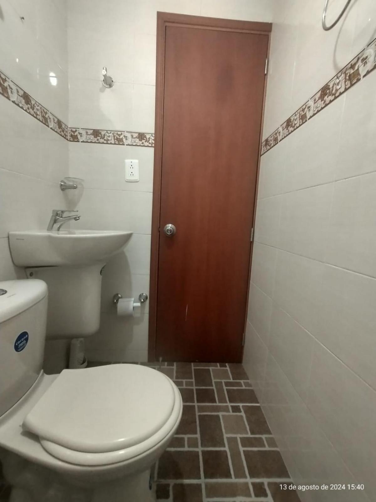 Habitación en casa particular Linda Cerca Al Aeropuerto Bogotá