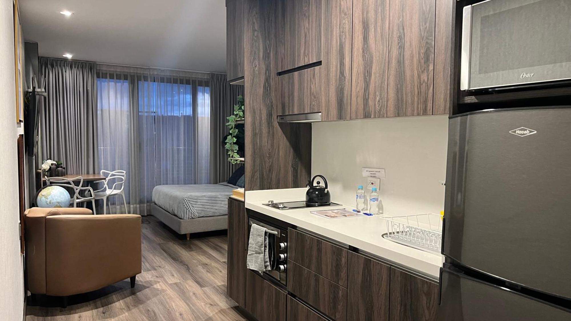 Apartment With Amenities, Coworking, Service, Gym *