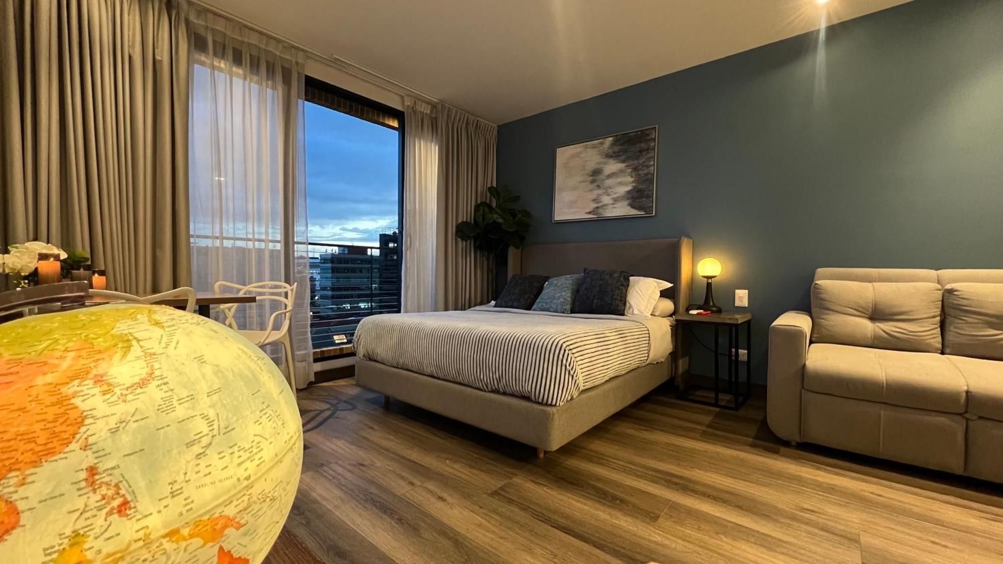 With Amenities, Coworking, Service, Gym *