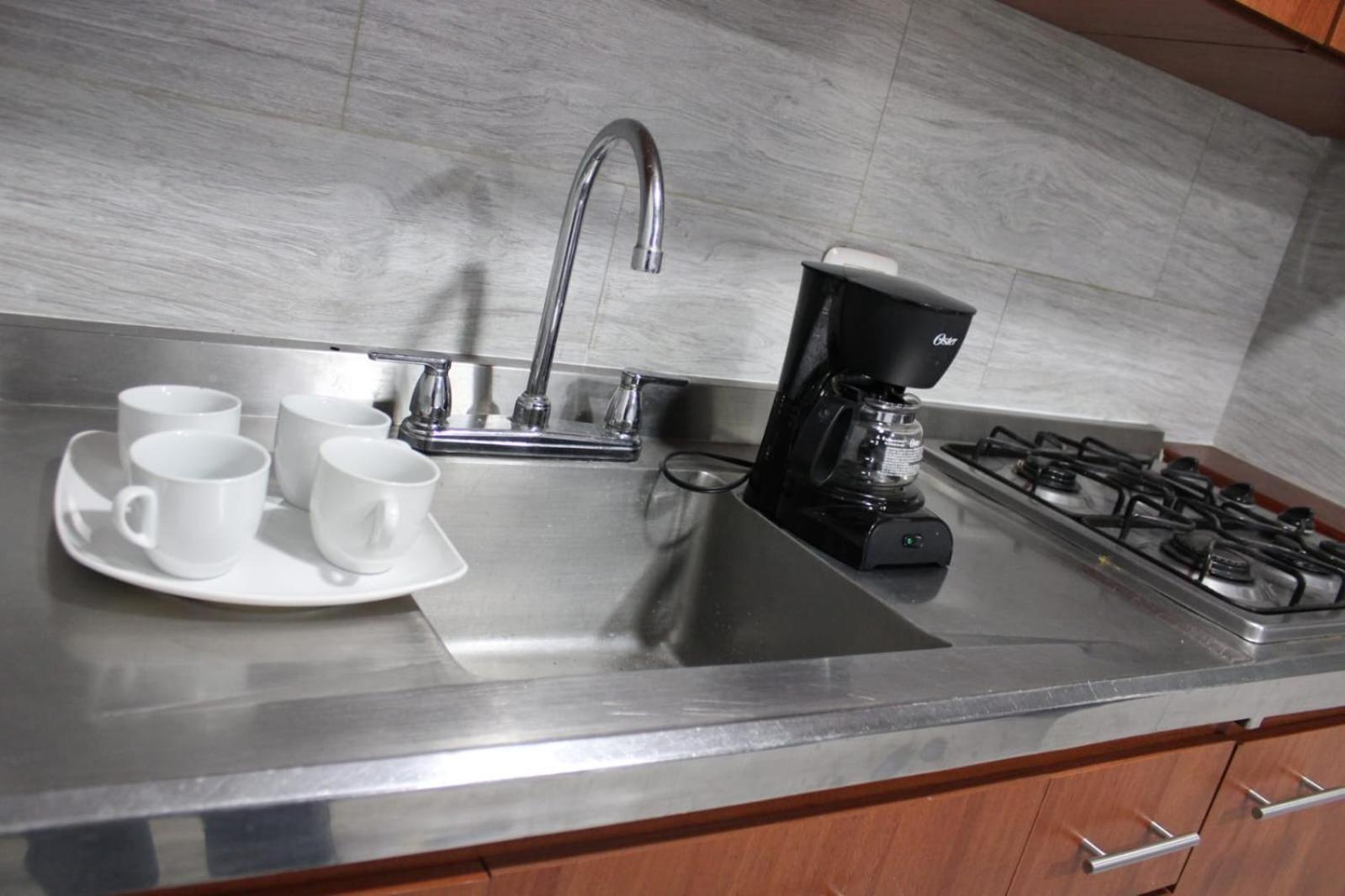 Cerca Al Aeropuerto Apartment *