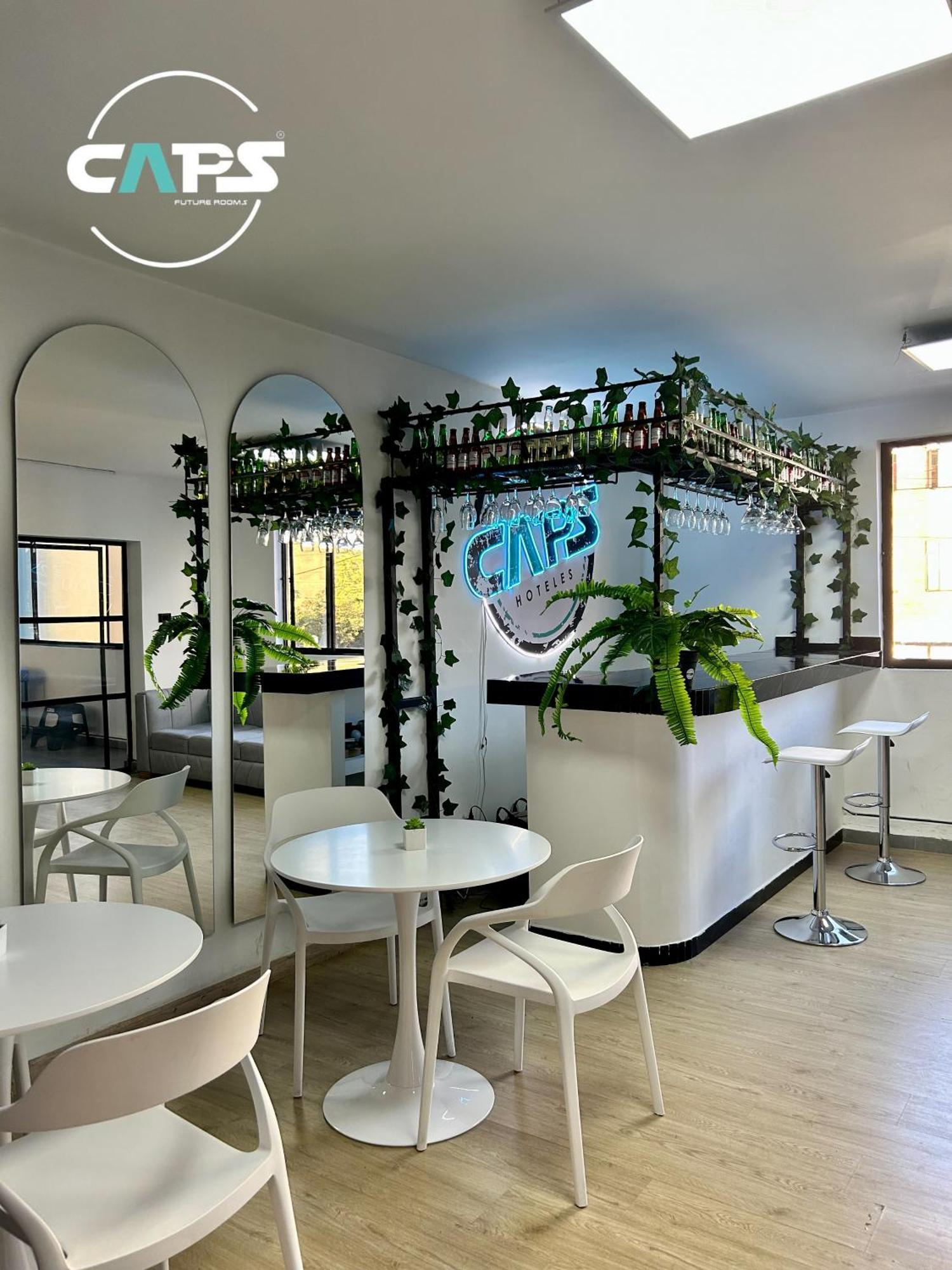 Hostal Capsula Corferias *