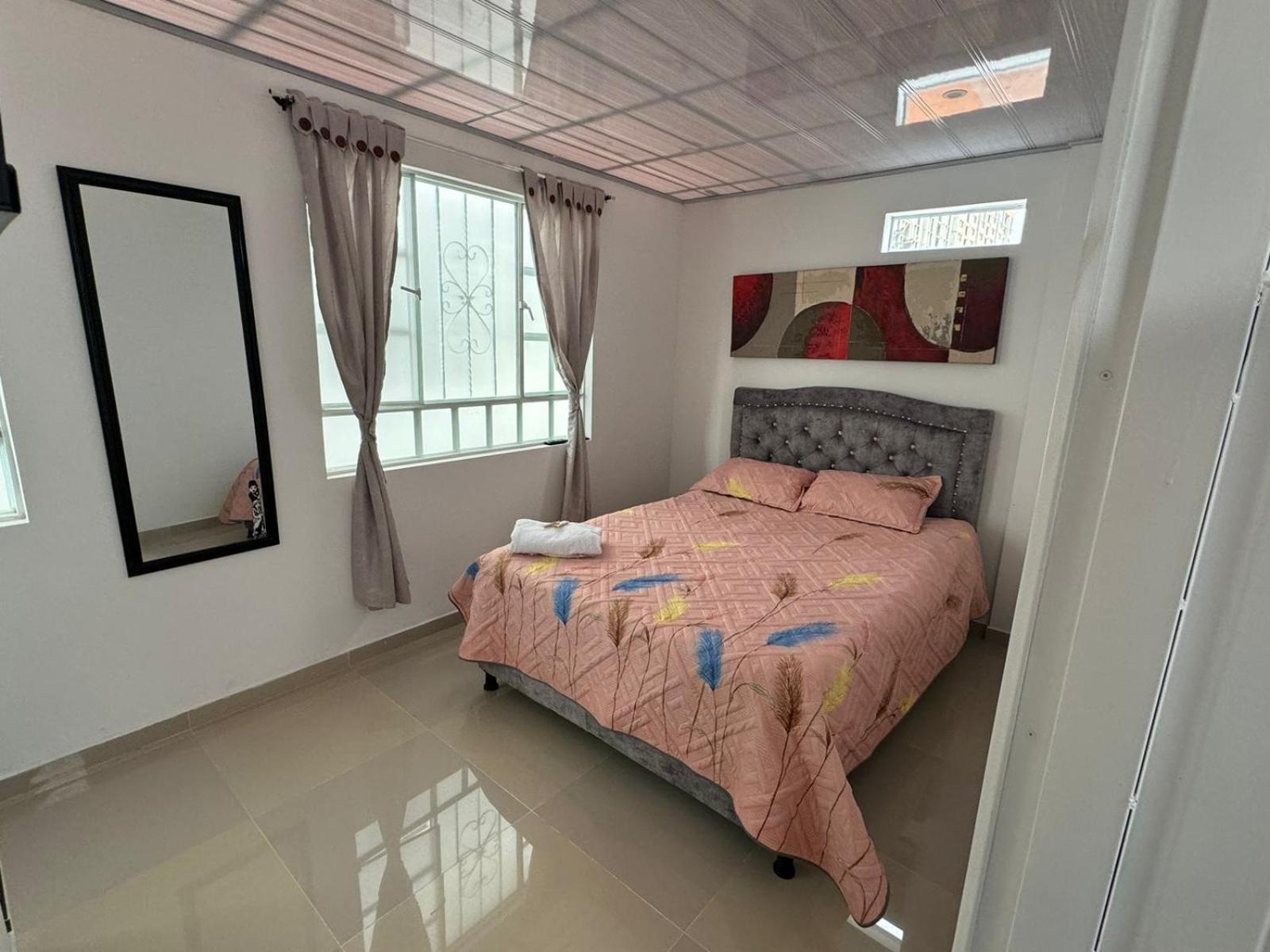 C Con Bano Privado Guest house Bogota
