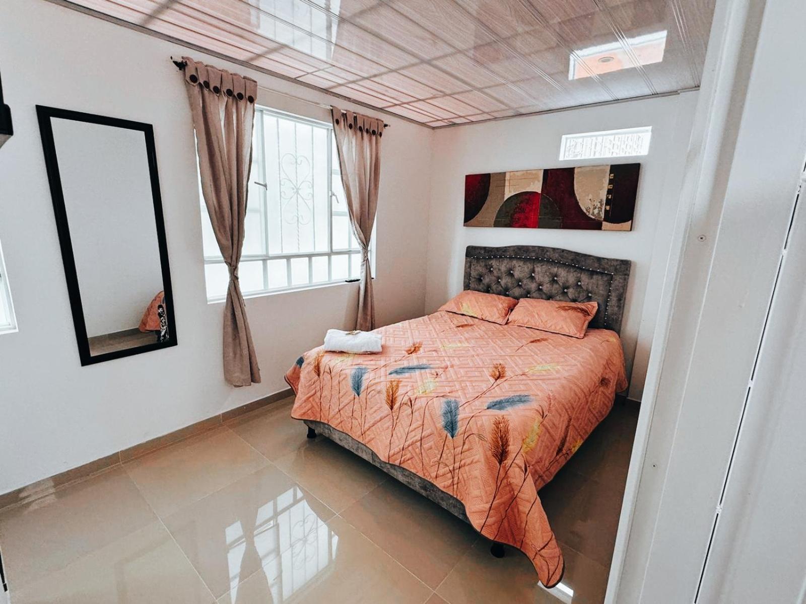 C Con Bano Privado Guest house Bogota