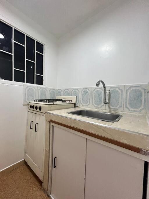 Apartment Familiar Cerca Al Aeropuerto