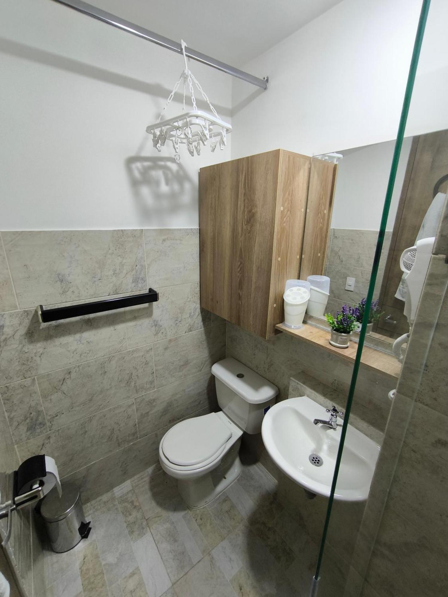 Downtown - Monserrate Views - Centro De - La Candelaria Apartment *