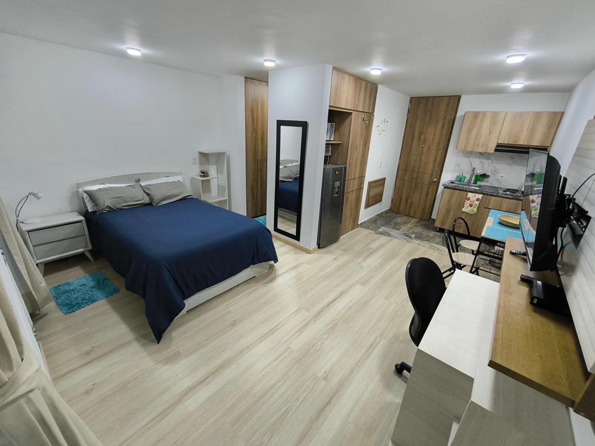 Downtown - Monserrate Views - Centro De - La Candelaria Apartment *