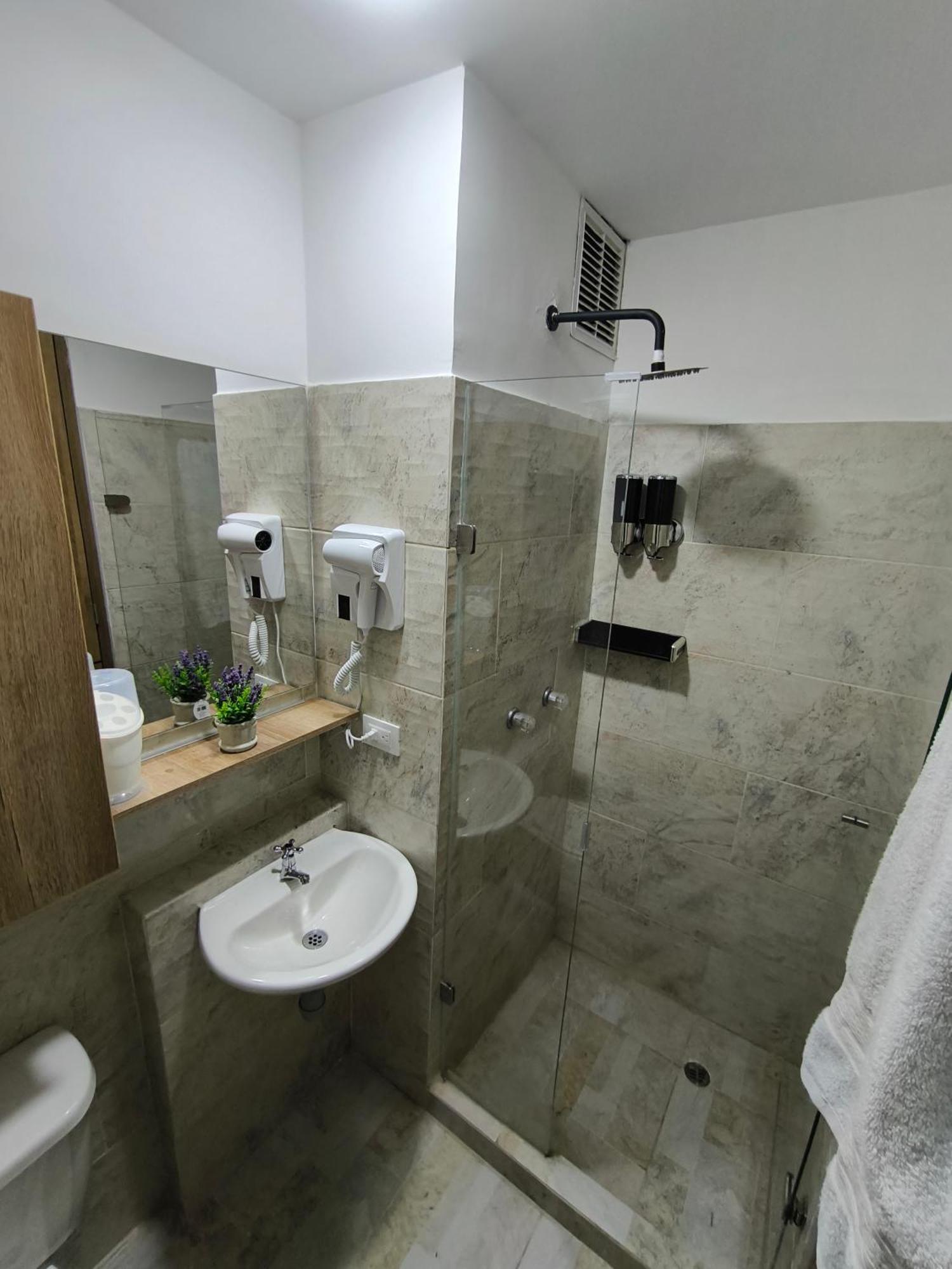 Downtown - Monserrate Views - Centro De - La Candelaria Apartment Bogota