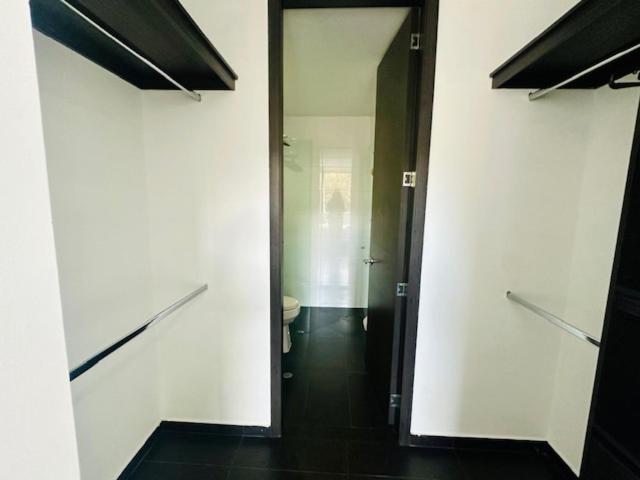 Cerca A La Clinica Reina Sofia Apartment *