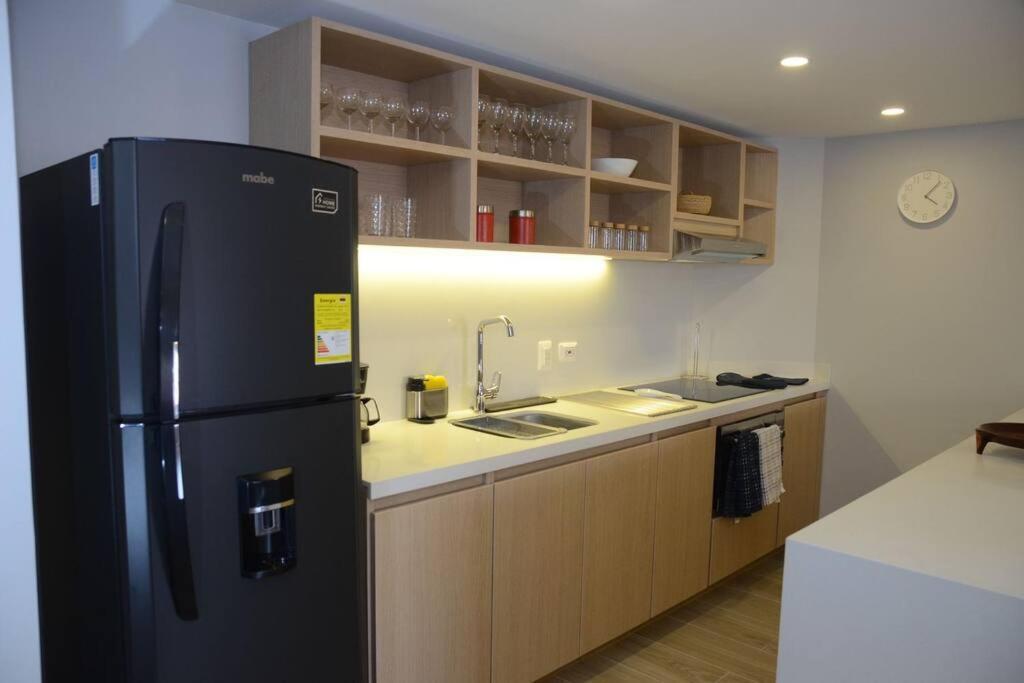 Beautiful 3 Bedroom In Zona Rosa *