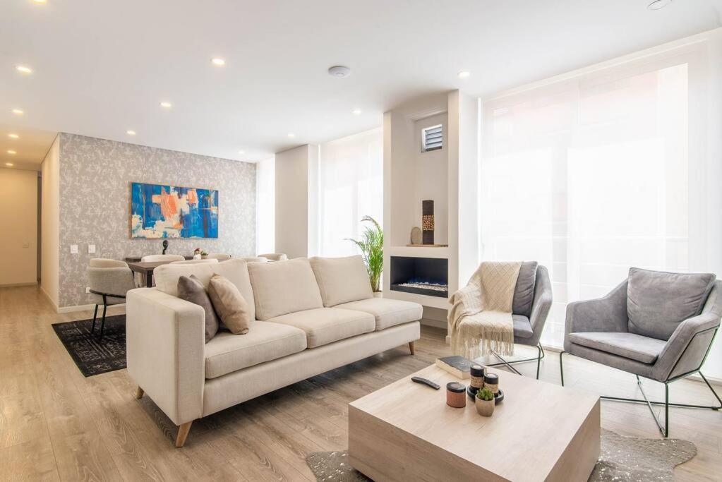 Classy 3br In Usaquen *