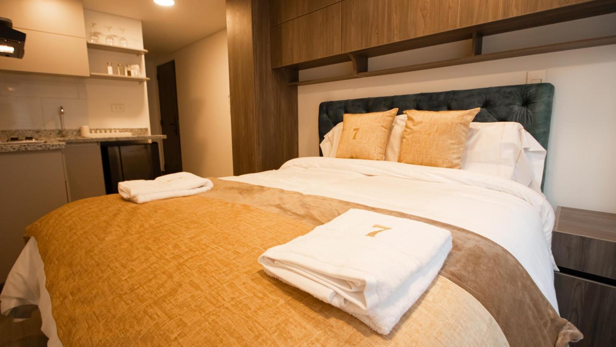 Malu Cerca Al Movistar Arena Aparthotel *