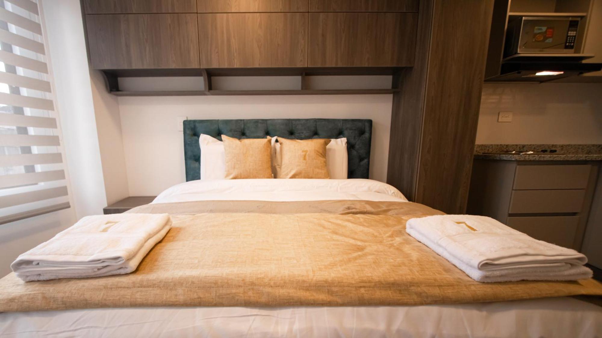 Malu Cerca Al Movistar Arena Aparthotel *