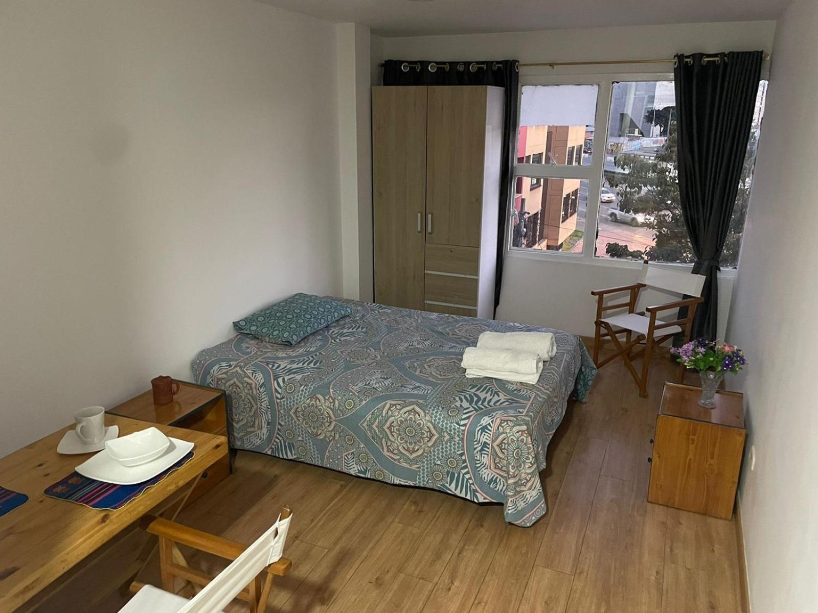 Sweet Flat Two * Bogota