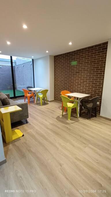 Nuevo Loft Cerca A La Embajada Americana, Corferias Y Agora * Bogota