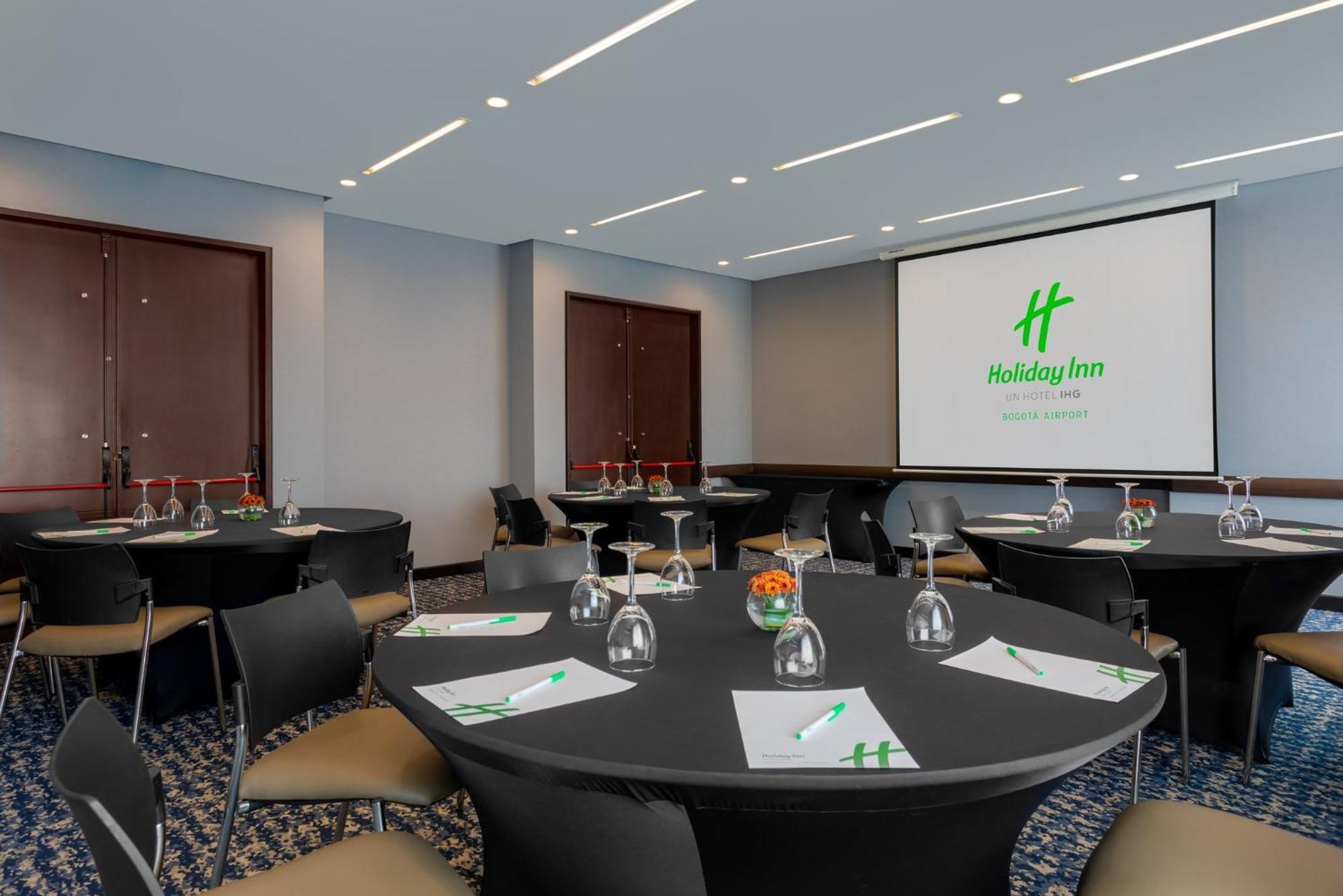 Airport By Ihg Bogota