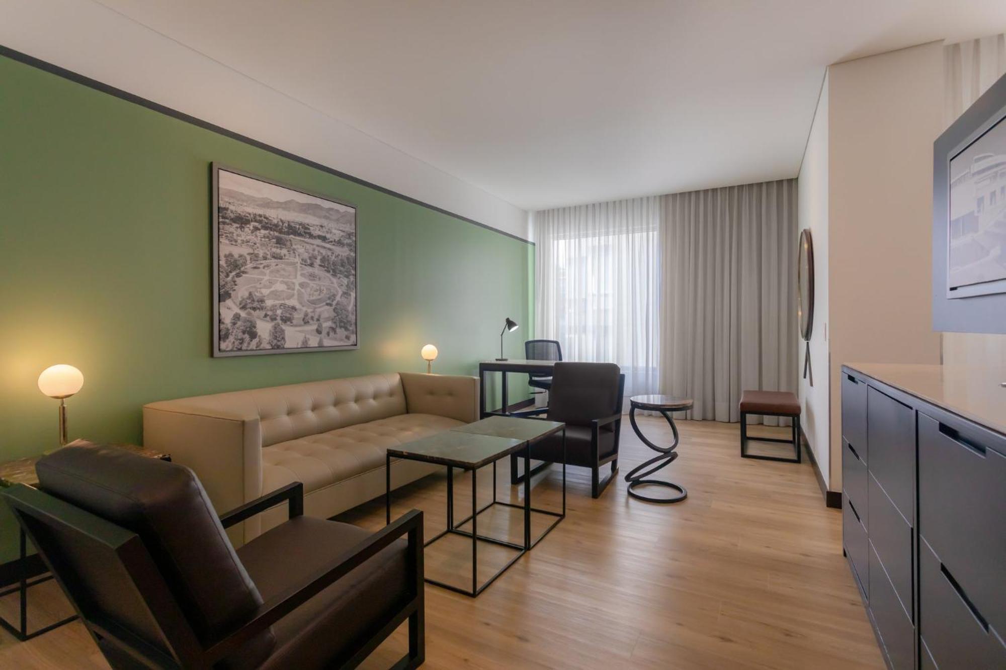 Airport By Ihg Bogota