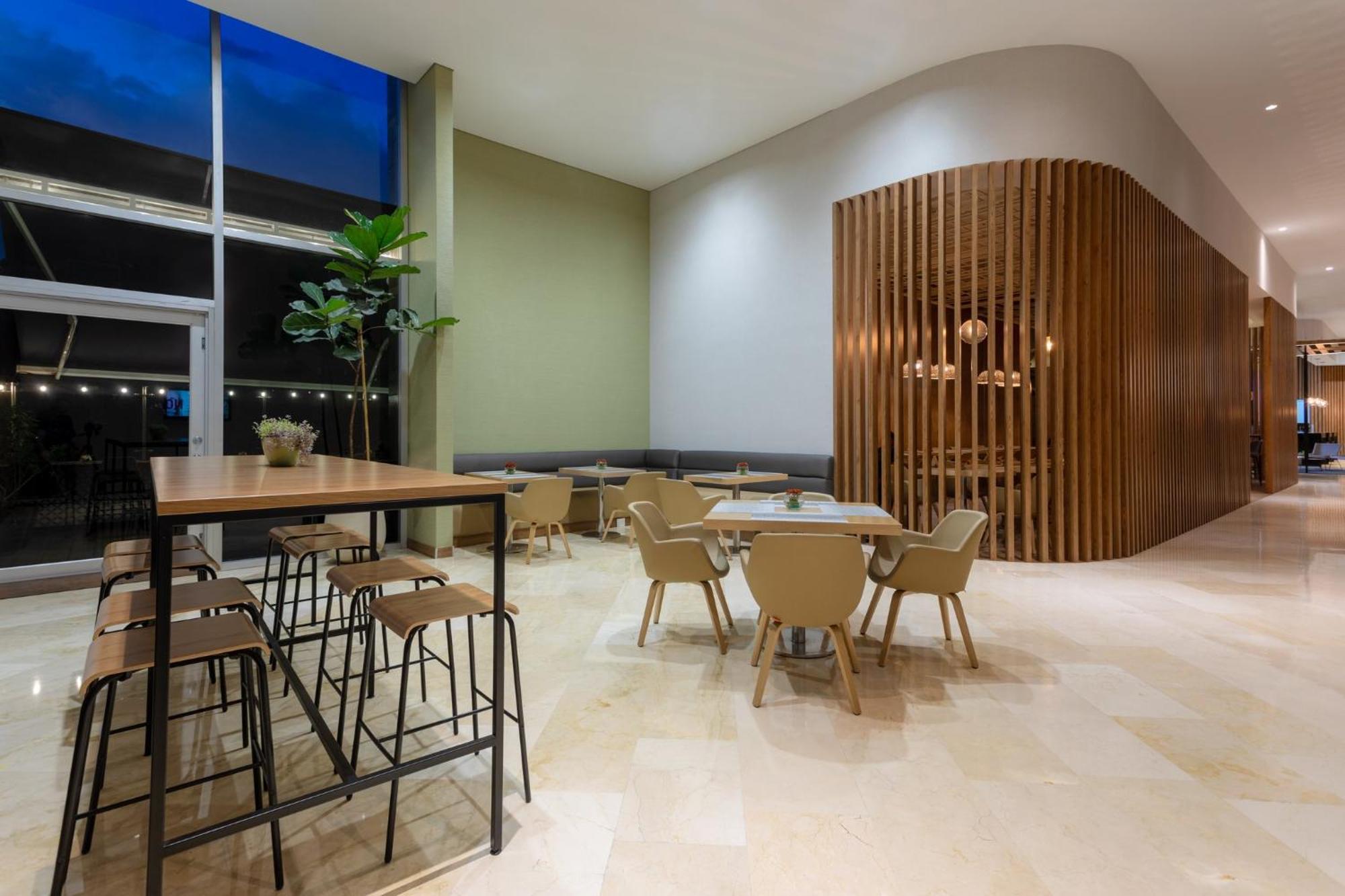 Airport By Ihg Hotel