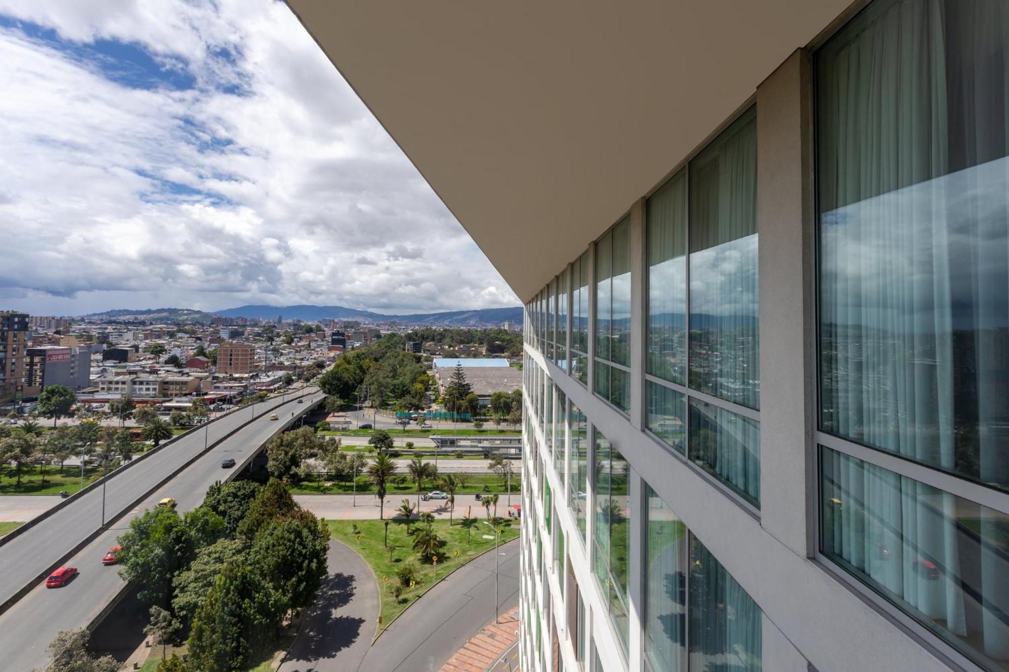 Hotel Airport By Ihg Bogota