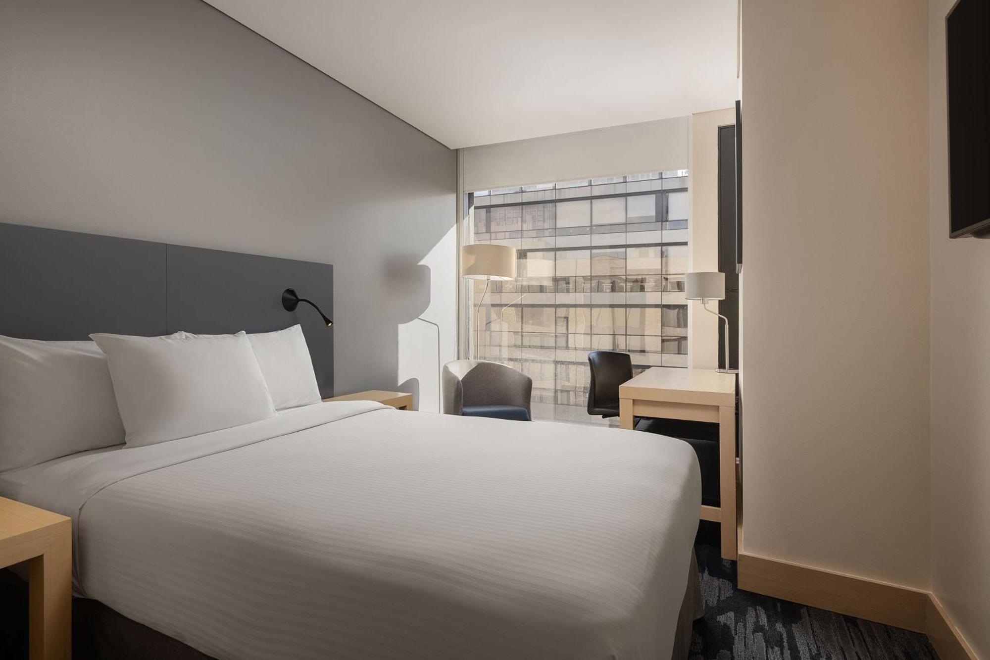 Fairfield By Marriott Embajada Hotel Bogota