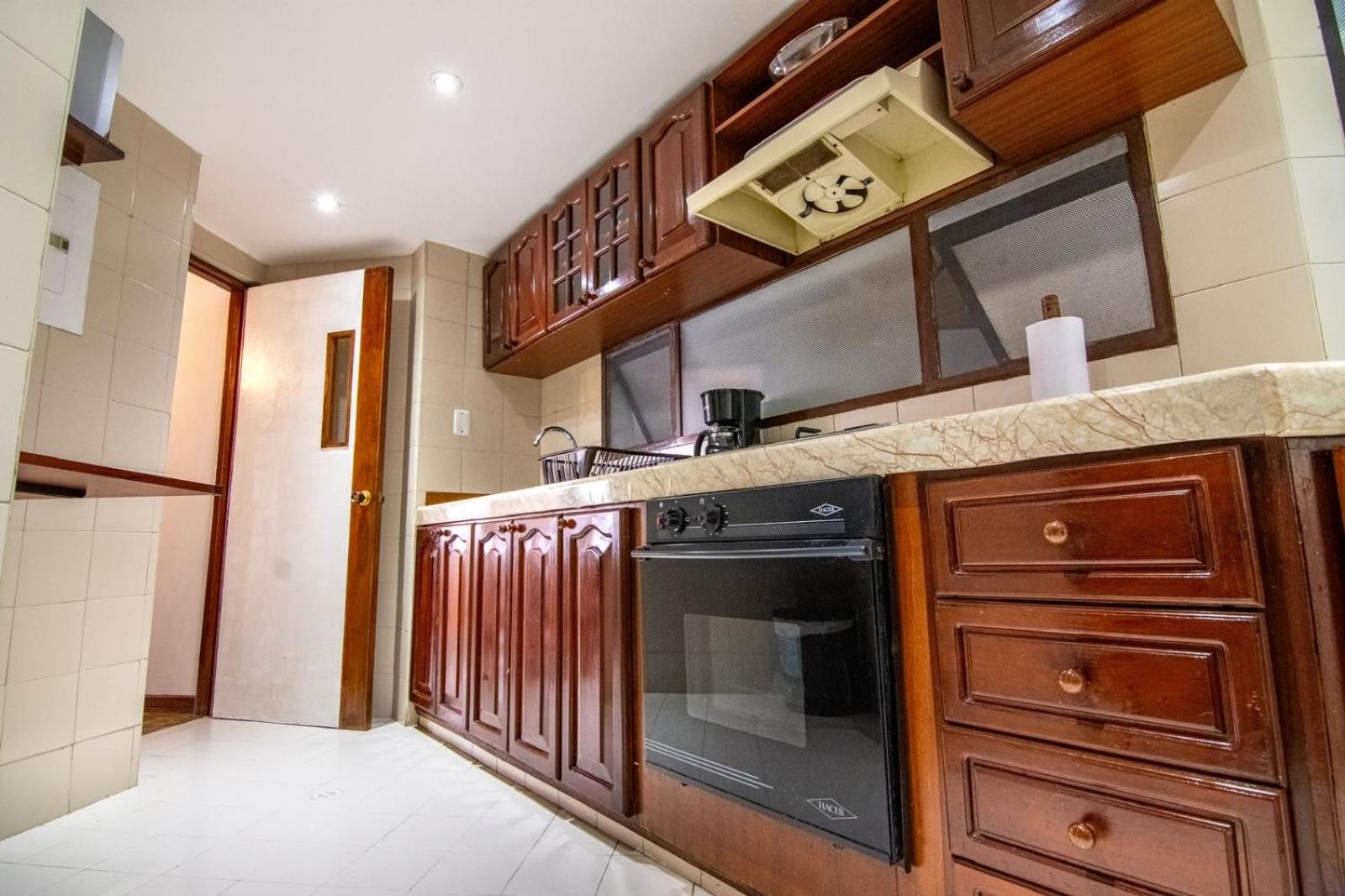 Stylish Urban Escape 3-bedroom - Upperclass Neighborhood Bogota