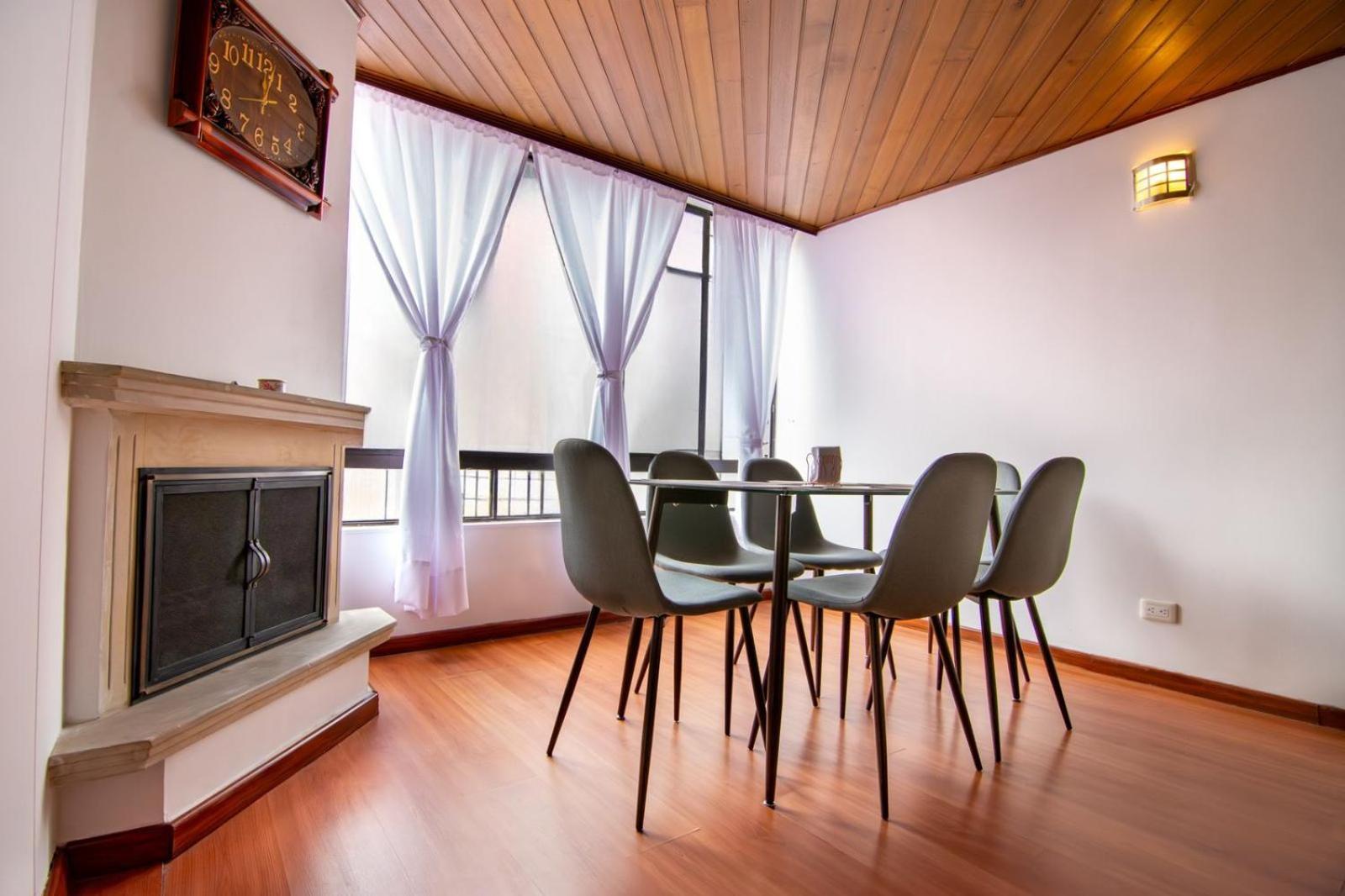 Stylish Urban Escape 3-bedroom - Upperclass Neighborhood *