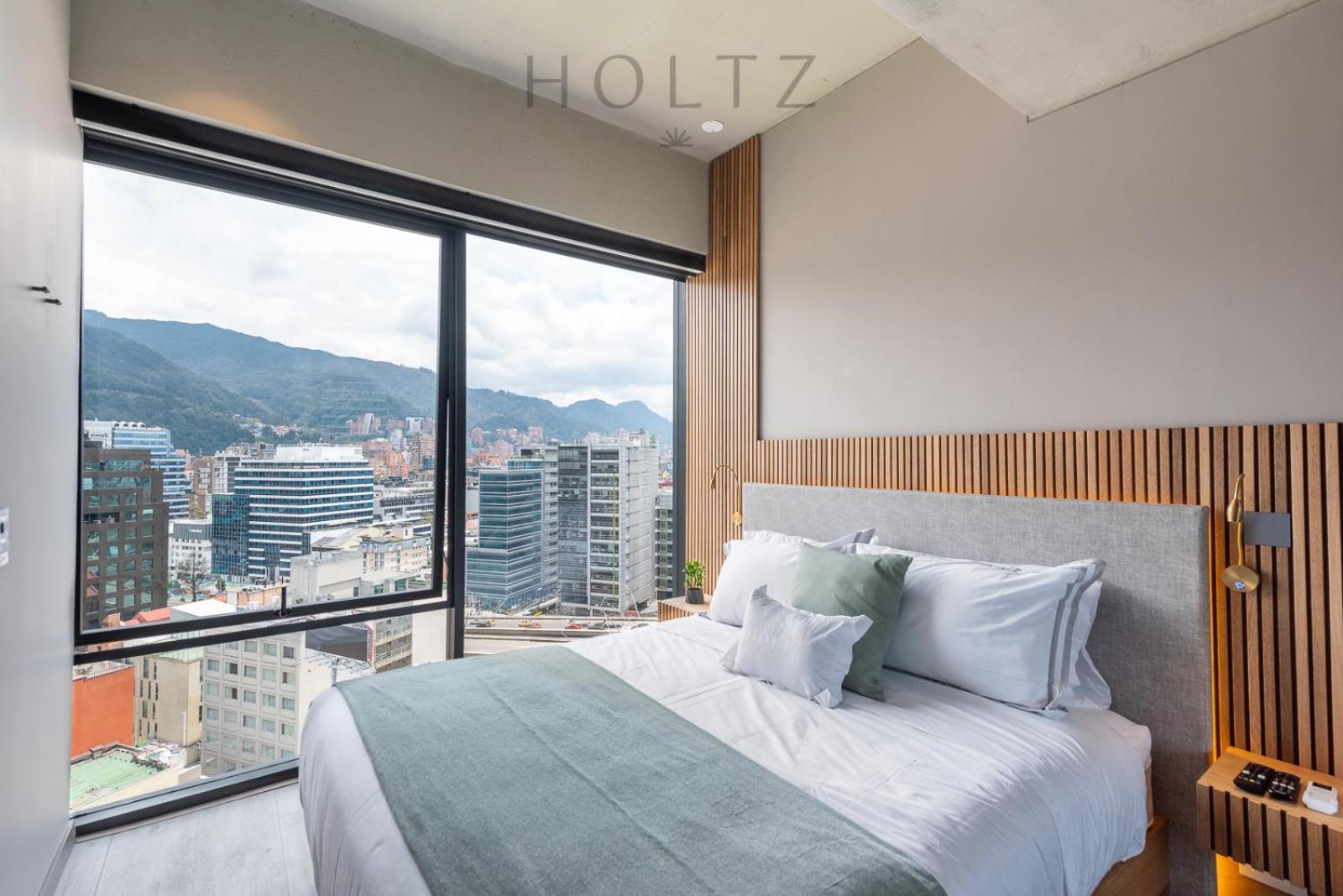 Holtz Luxury Unique Mine Bogota