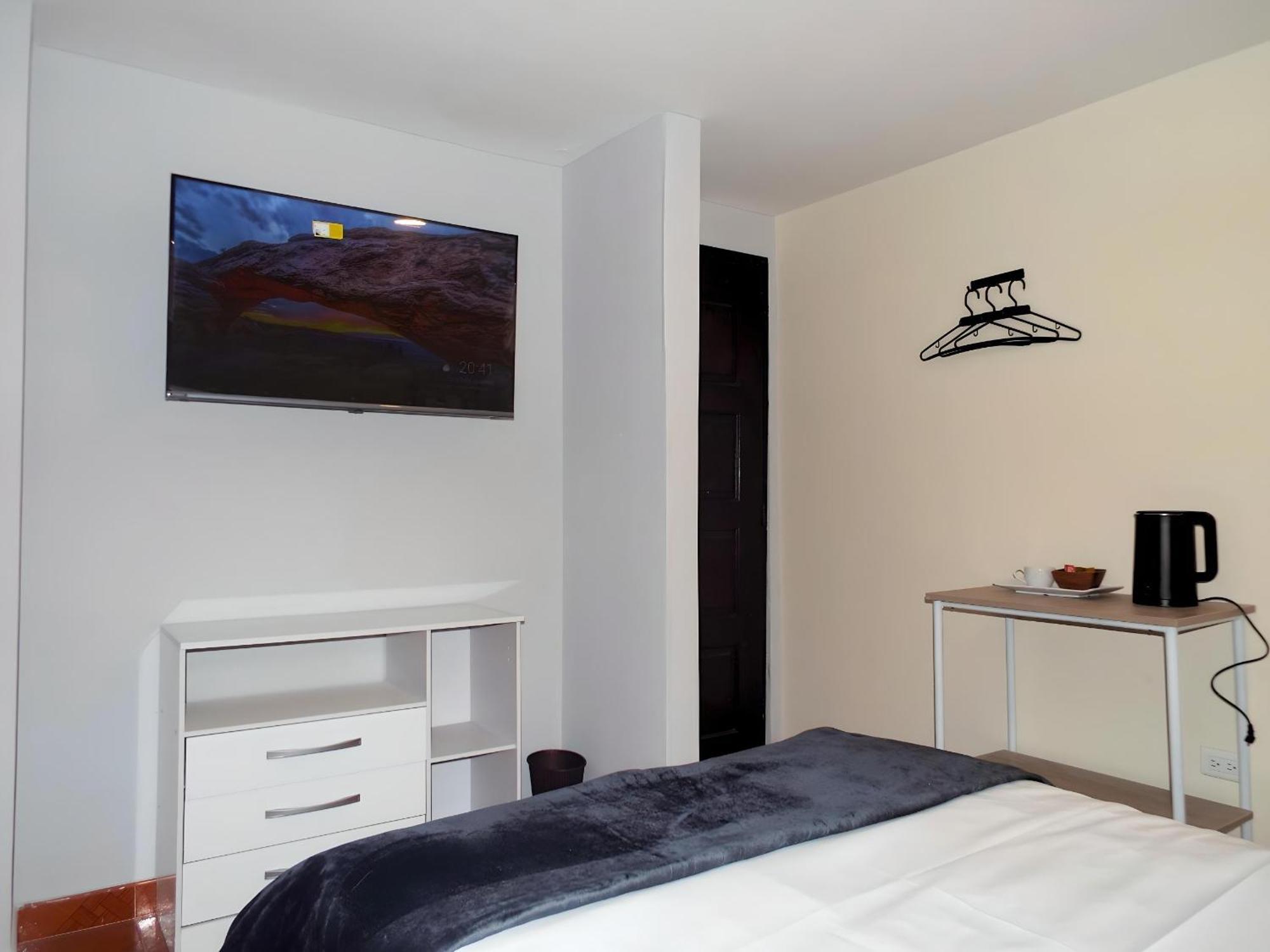 Homestay Cattleya Real - *