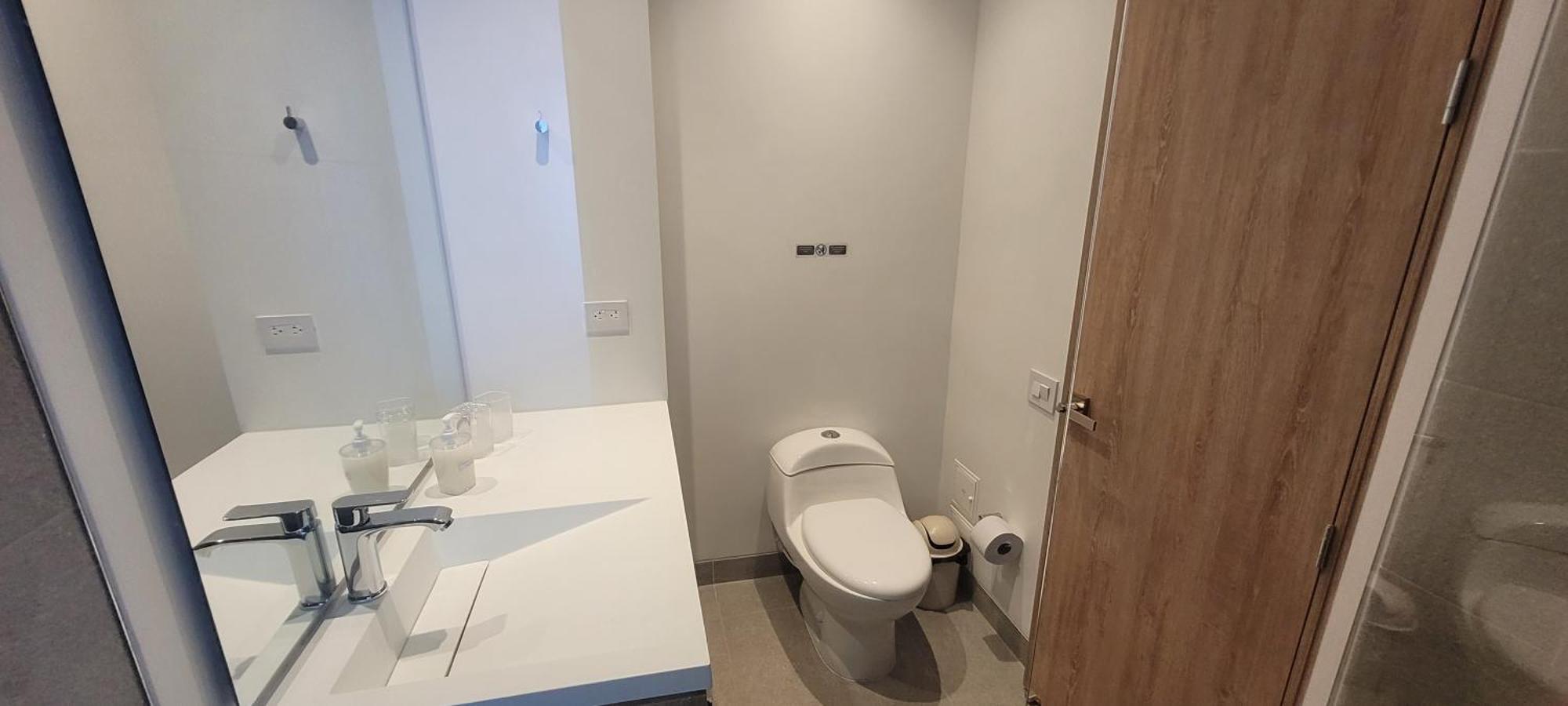 Cerca A Corferias Y Embajada Eeuu Apartment *
