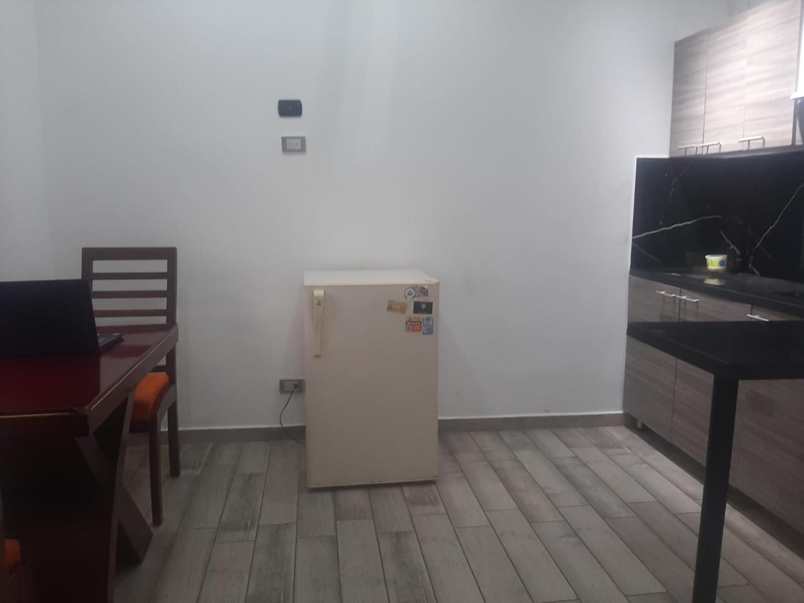 Sector De Corferias , Y A 5 Cuadras, Embajada Americana 10 Cuadras, Cerca Al Can , G 12 , Universidad Nacional , Aeropuerto A 2 Cuadras Estacion Ciudad Universitaria Marque-tresdiecisietecincoveintisieteveintiseistreintayu Apartment