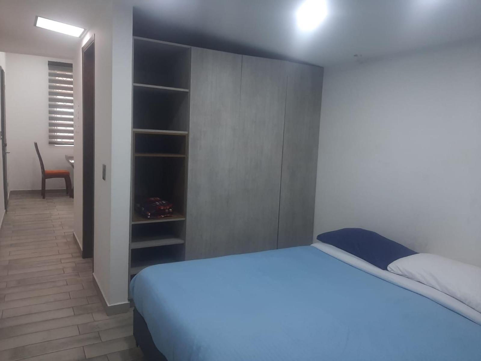 Sector De Corferias , Y A 5 Cuadras, Embajada Americana 10 Cuadras, Cerca Al Can , G 12 , Universidad Nacional , Aeropuerto A 2 Cuadras Estacion Ciudad Universitaria Marque-tresdiecisietecincoveintisieteveintiseistreintayu Apartment *