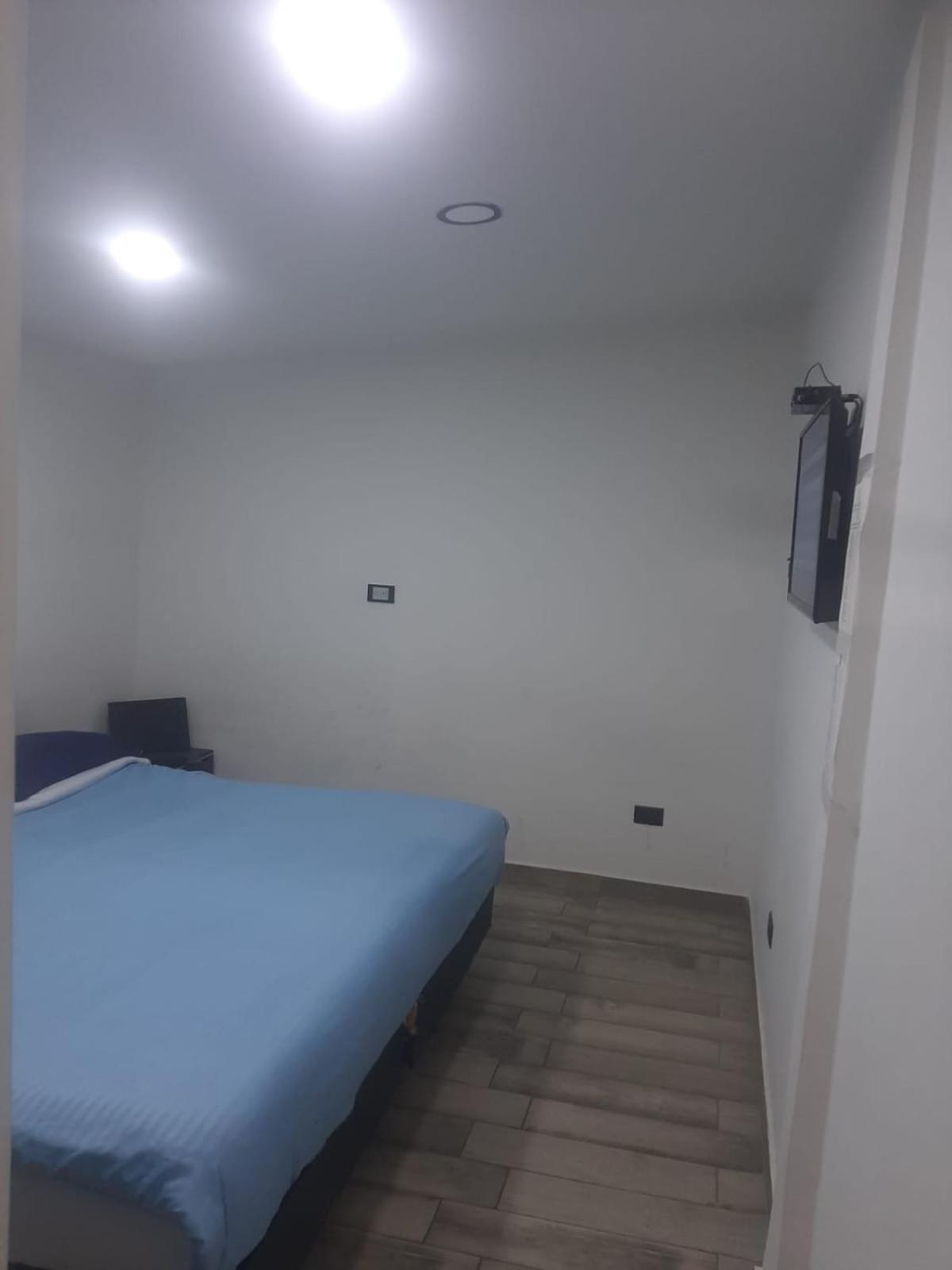 Apartment Sector De Corferias , Y A 5 Cuadras, Embajada Americana 10 Cuadras, Cerca Al Can , G 12 , Universidad Nacional , Aeropuerto A 2 Cuadras Estacion Ciudad Universitaria Marque-tresdiecisietecincoveintisieteveintiseistreintayu *