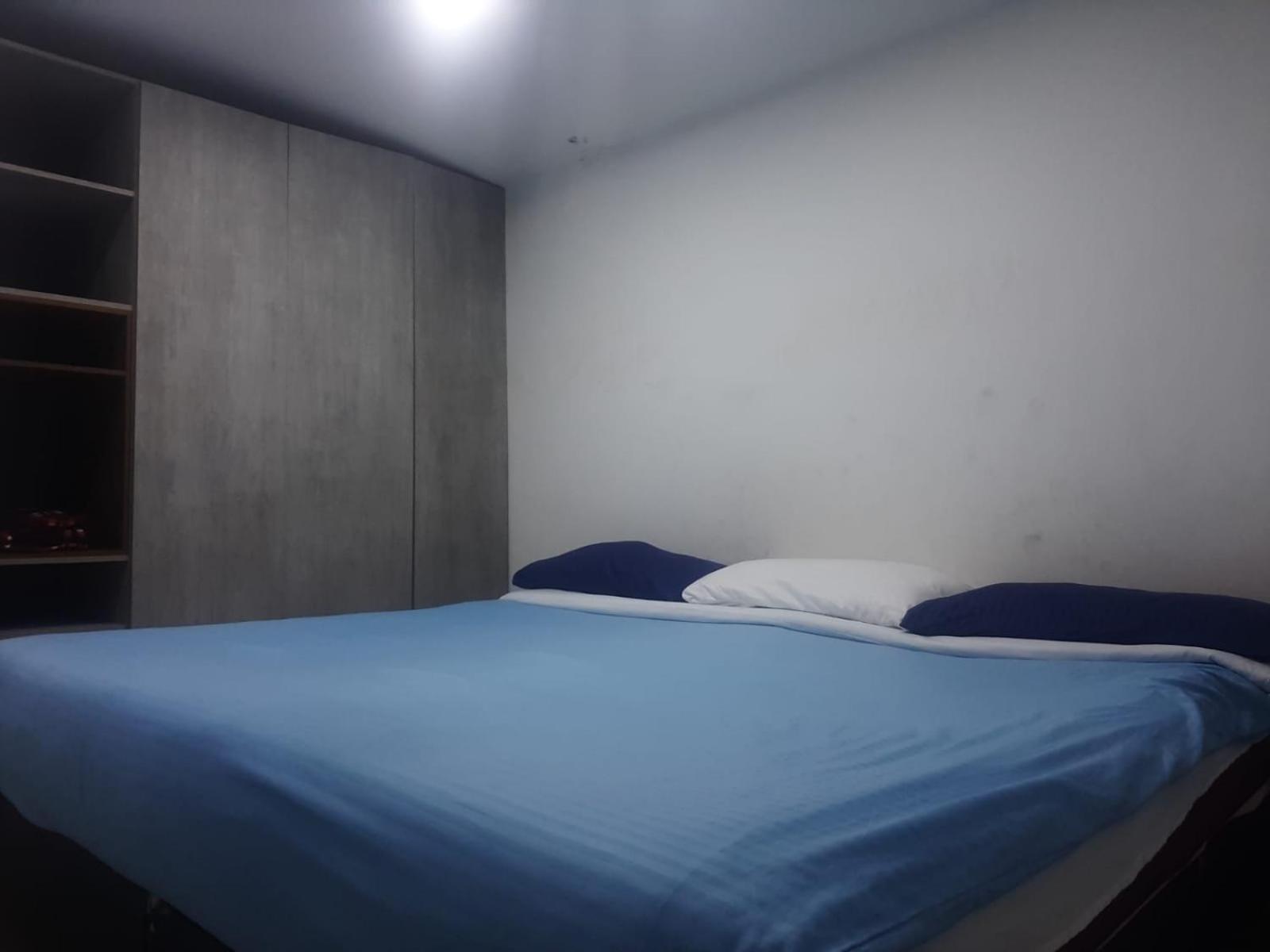Apartment Sector De Corferias , Y A 5 Cuadras, Embajada Americana 10 Cuadras, Cerca Al Can , G 12 , Universidad Nacional , Aeropuerto A 2 Cuadras Estacion Ciudad Universitaria Marque-tresdiecisietecincoveintisieteveintiseistreintayu *