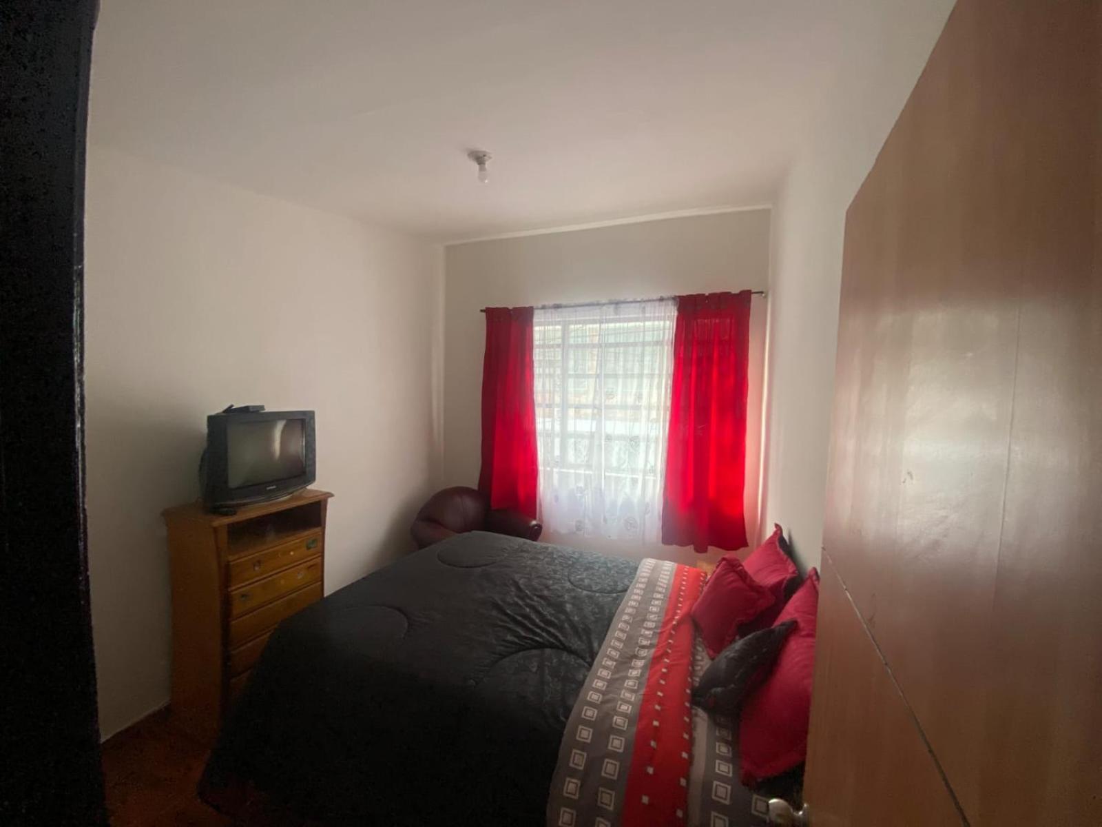 Angeles De Monserrate Apartment