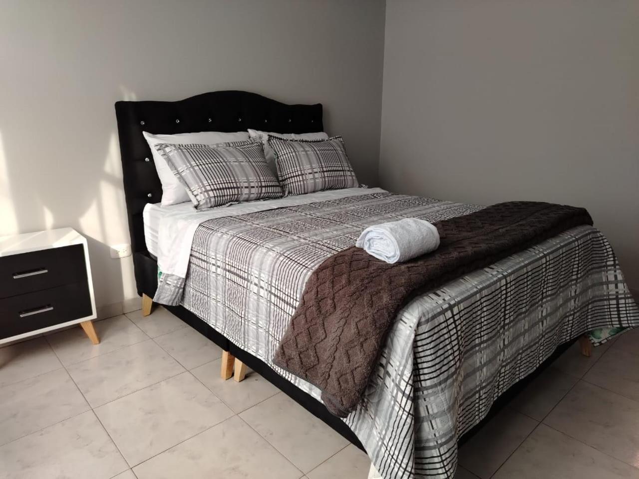 Dos Independientes Con Bano Compartido Guest house *