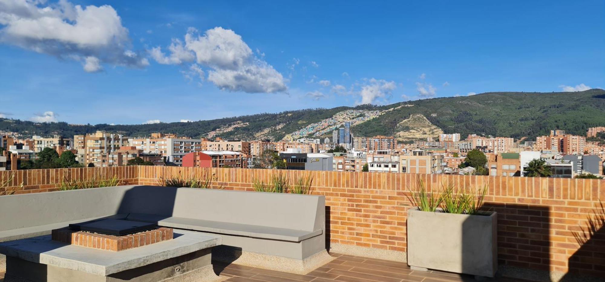 Aparta Estudio Zona Exclusiva Al Norte Apartment