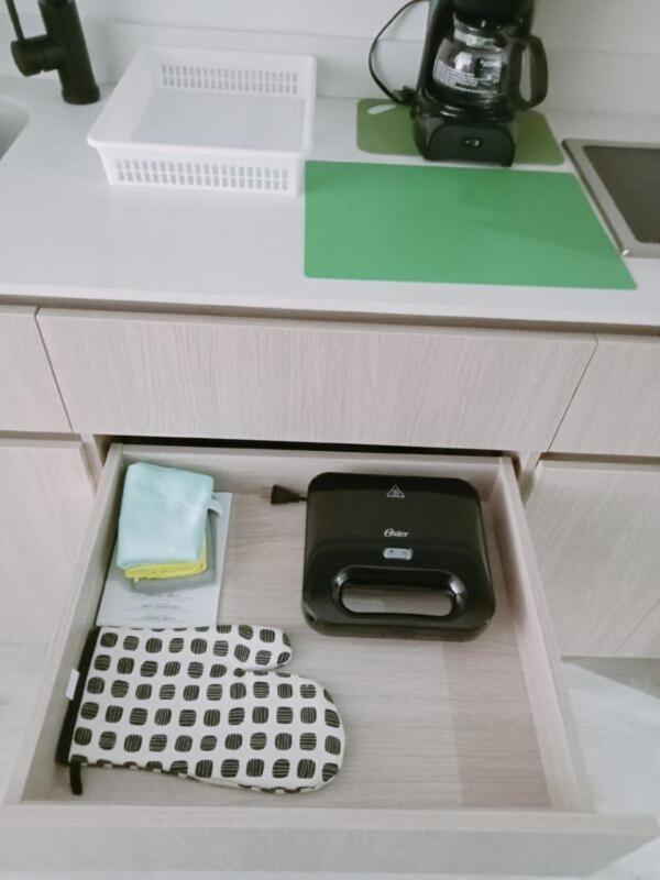 Origen Habitat Cerca Embajada *