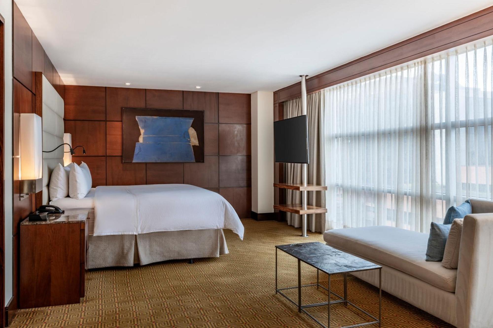 Jw Marriott Hotel 5*