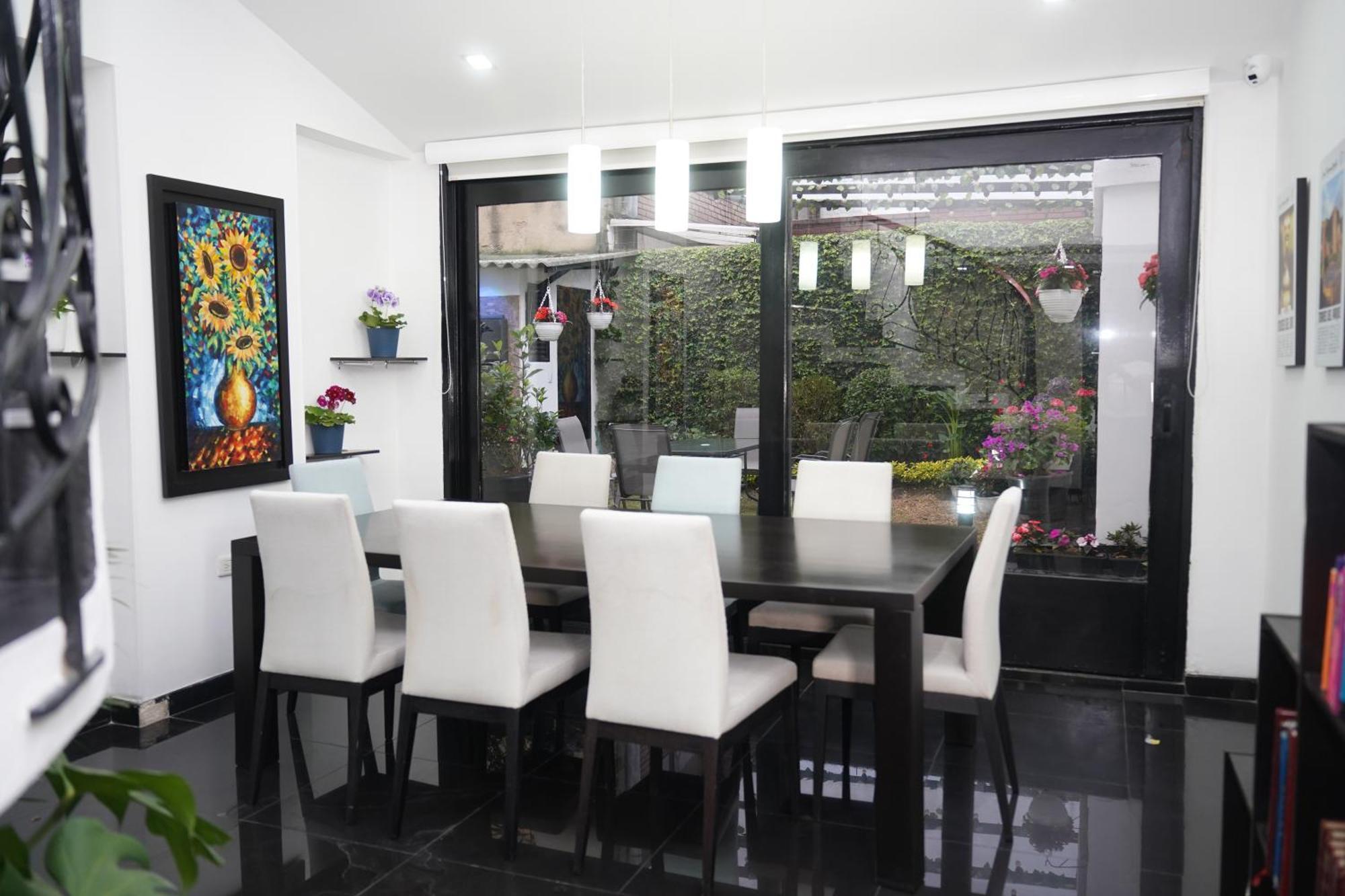 Azucena - Casa Tartaruga Bogota