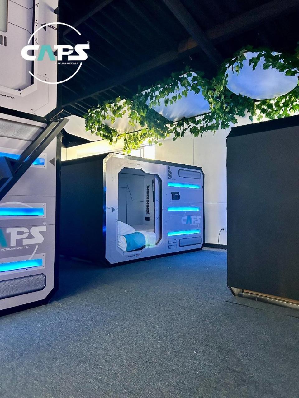 Capsule hotel Ch Caps Castellana *
