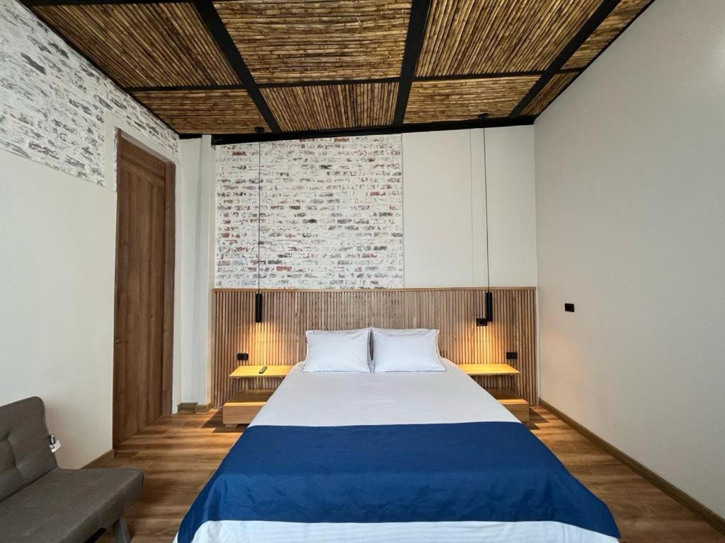 Bed & Breakfast Casa 121, Calle 121 No 7-18 *