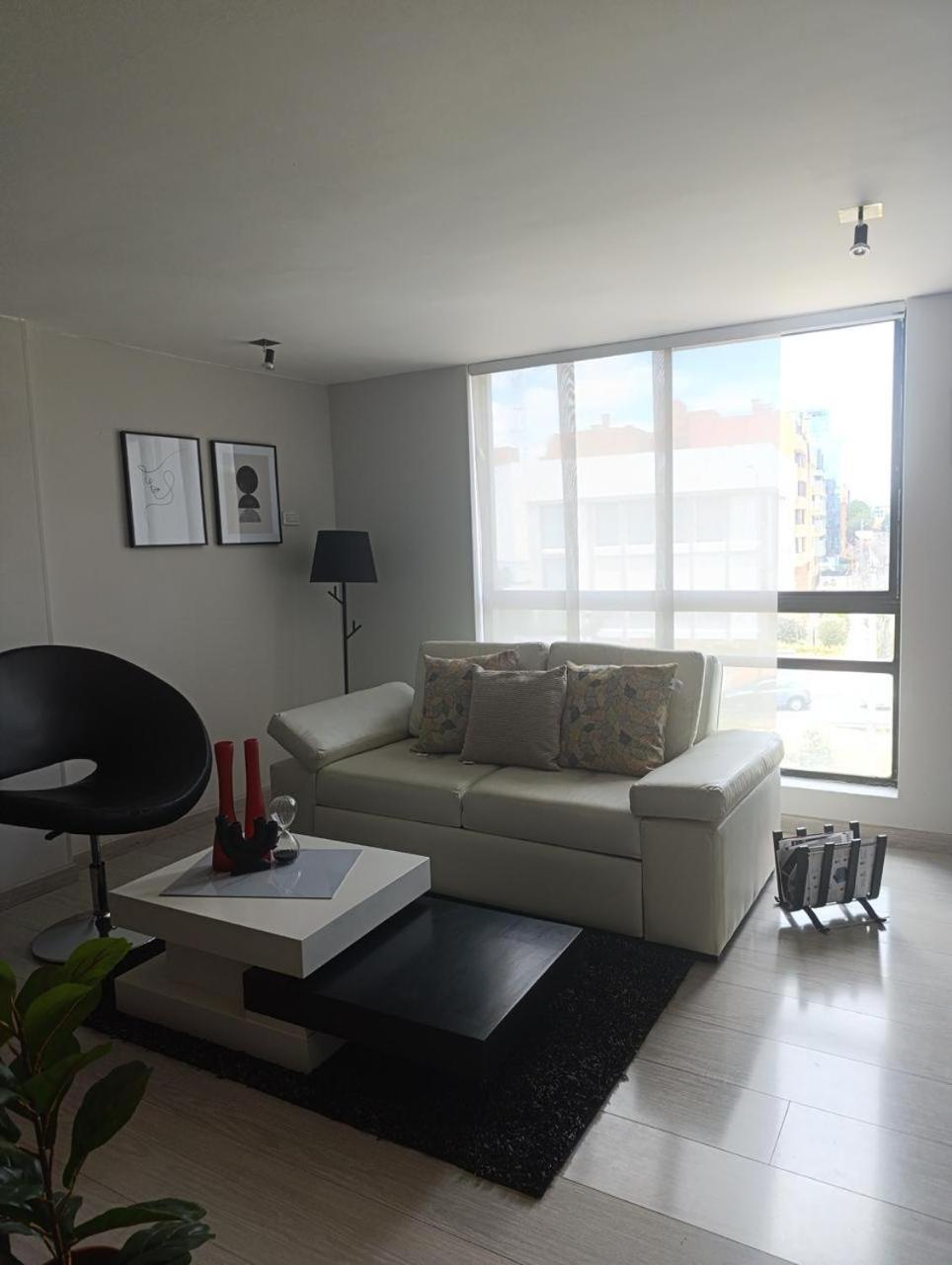 Edificio 127 Apartment *