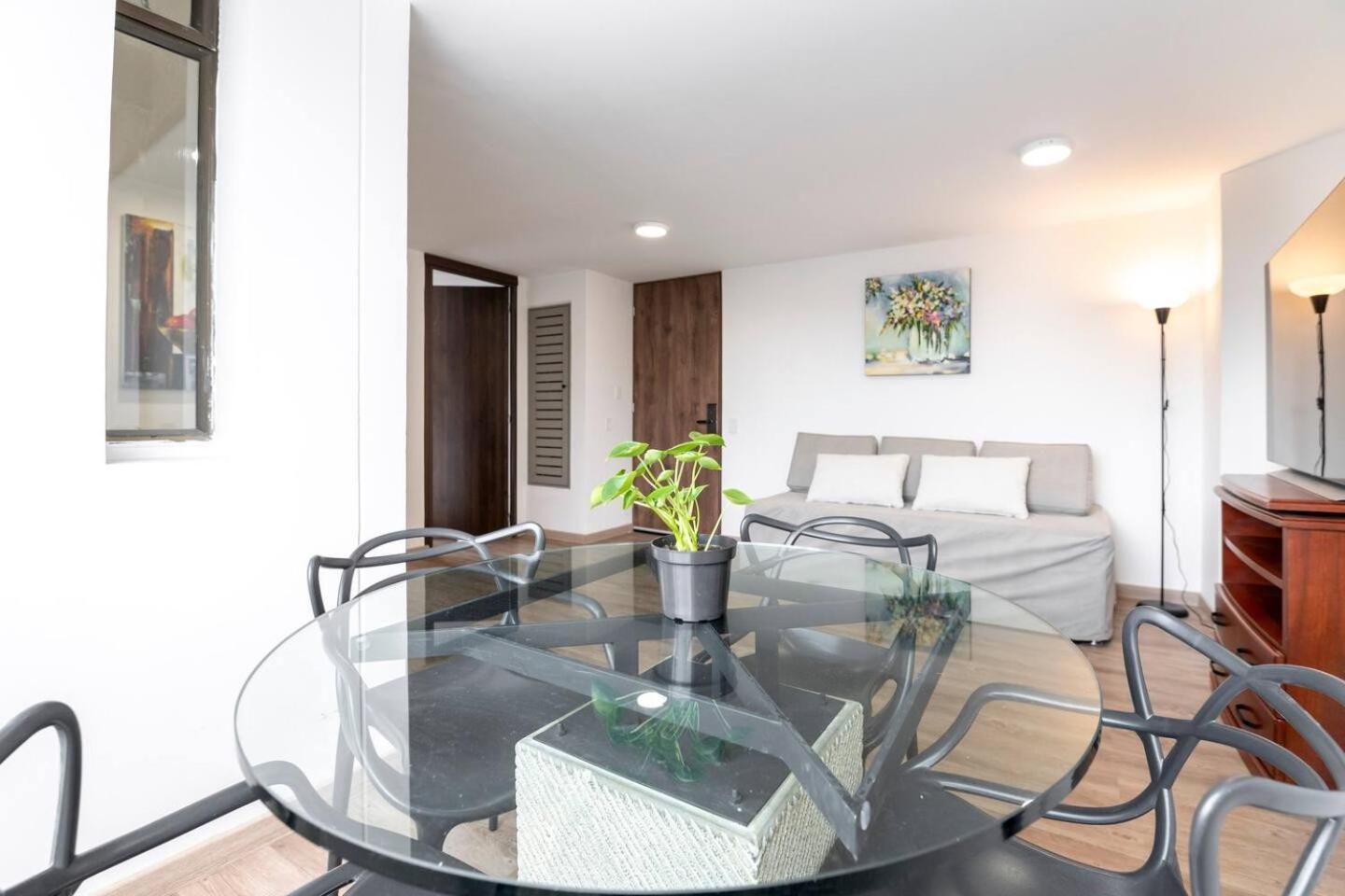 7 - 1 Parque 93, Apartment